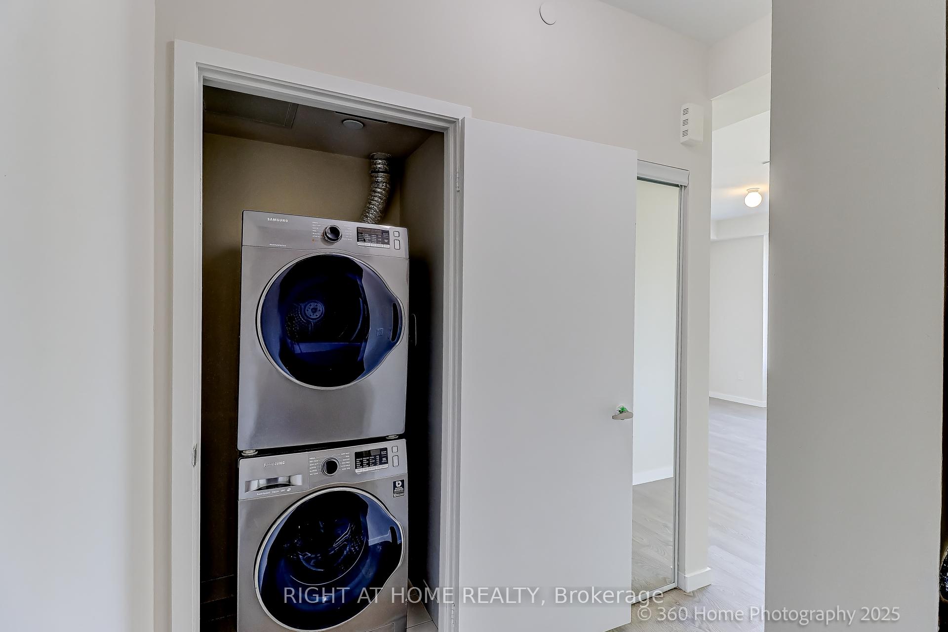 Photo 12 of Unit 28, 200 Alex Gardner Circle, Aurora, Aurora Village — HOMEH