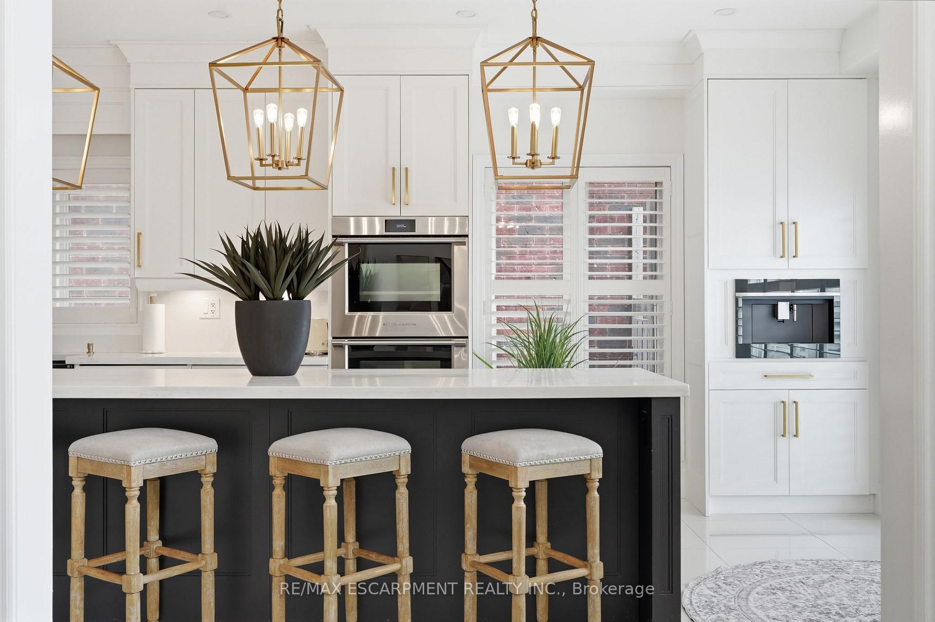 Photo 9 of 47 Winners Way, Hamilton, Rural Glanbrook — HOMEH