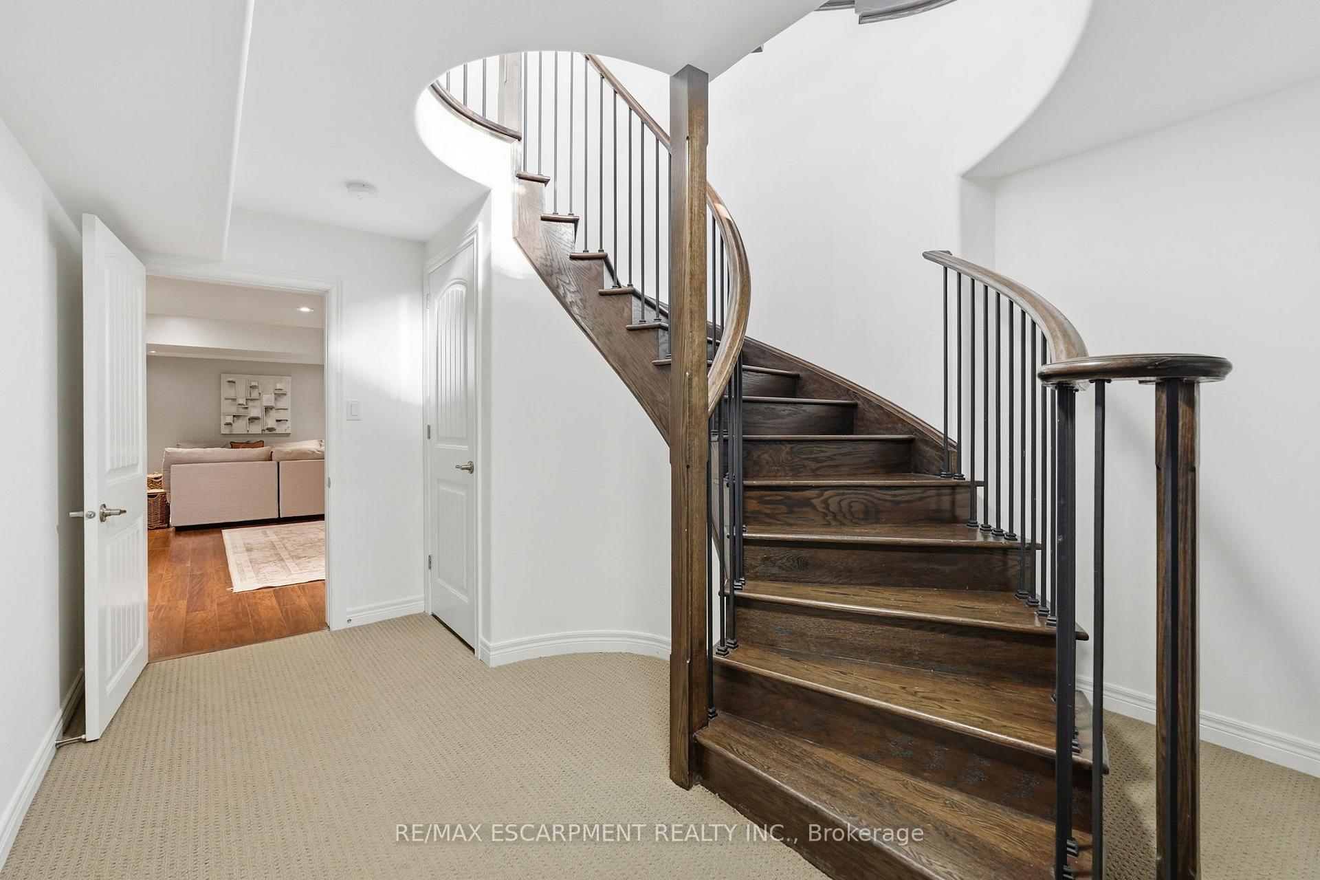Photo 38 of 47 Winners Way, Hamilton, Rural Glanbrook — HOMEH