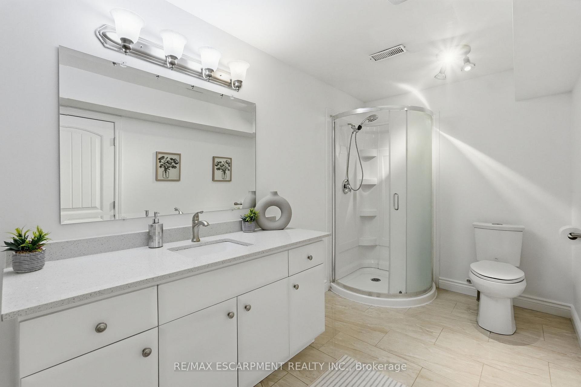 Photo 43 of 47 Winners Way, Hamilton, Rural Glanbrook — HOMEH
