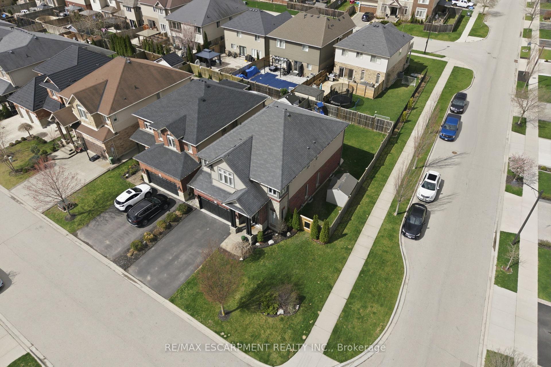 Photo 48 of 47 Winners Way, Hamilton, Rural Glanbrook — HOMEH