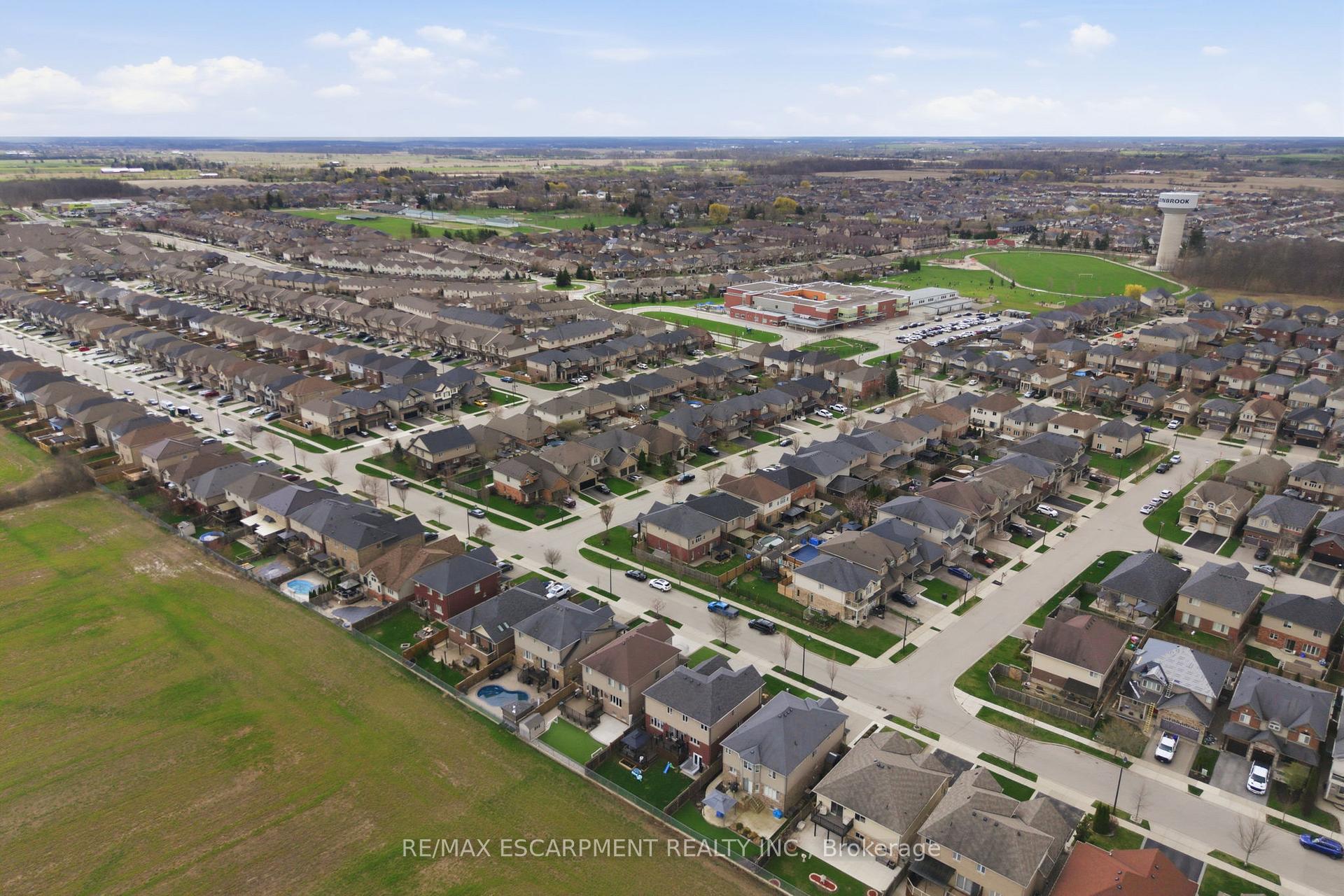 Photo 50 of 47 Winners Way, Hamilton, Rural Glanbrook — HOMEH