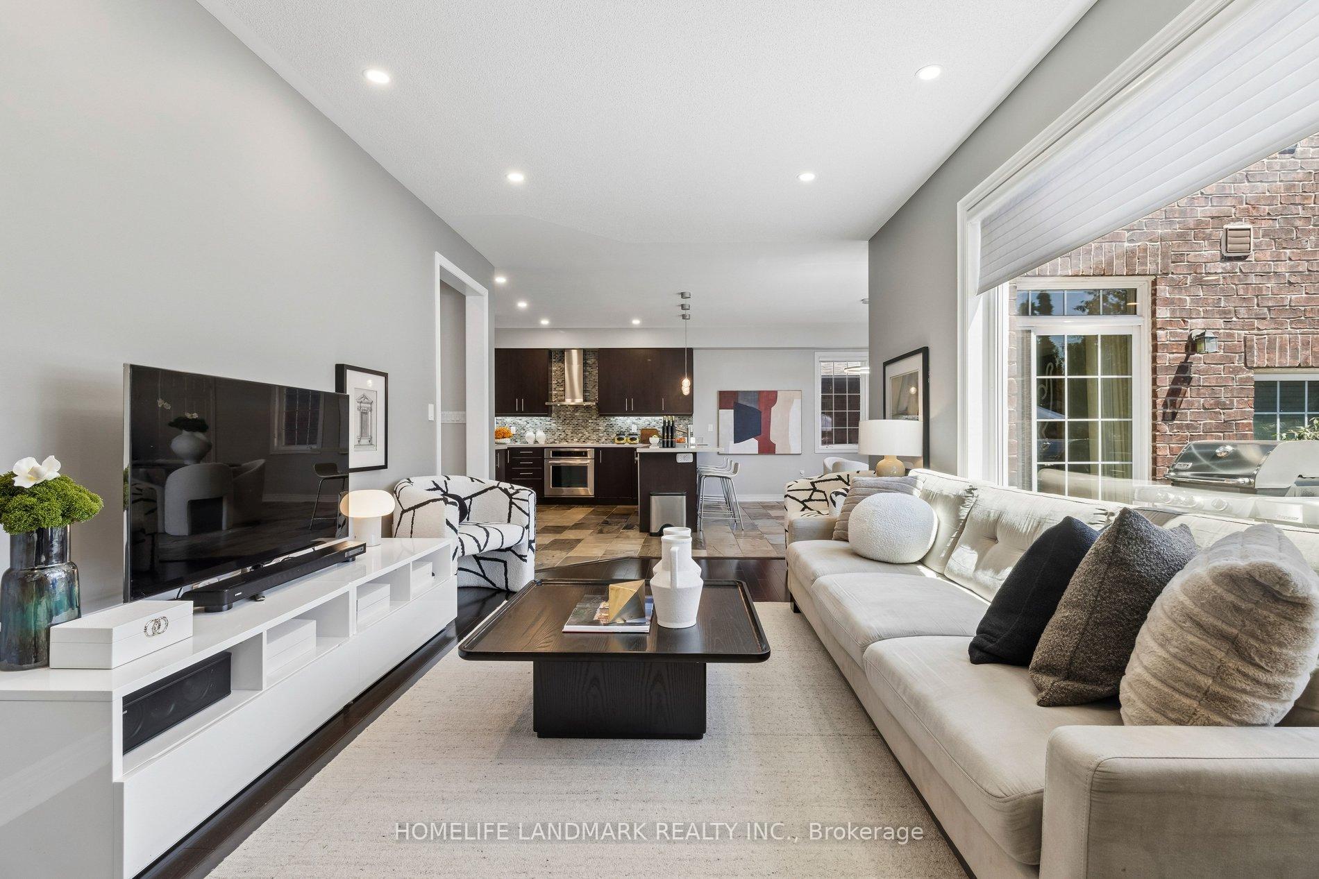 Photo 16 of 45 Russell Dawson Road, Markham, Cathedraltown — HOMEH
