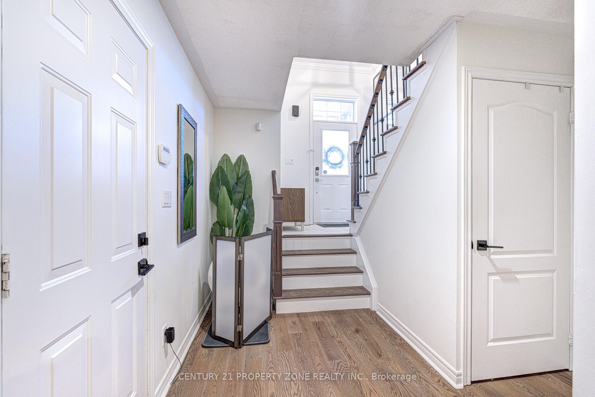 Photo 6 of 89 Milton Street, Etobicoke, Mimico — HOMEH
