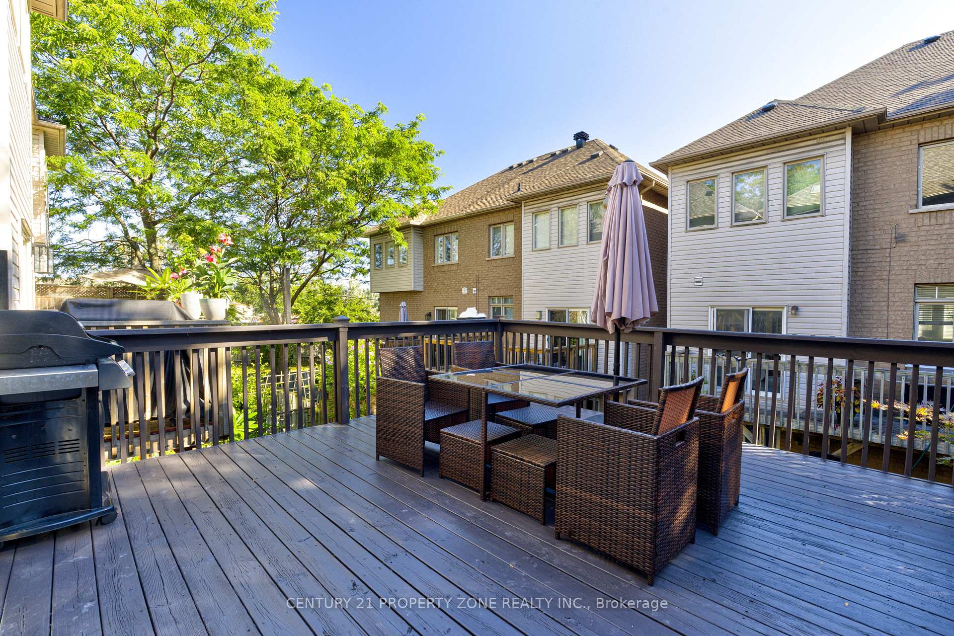 Photo 36 of 89 Milton Street, Etobicoke, Mimico — HOMEH