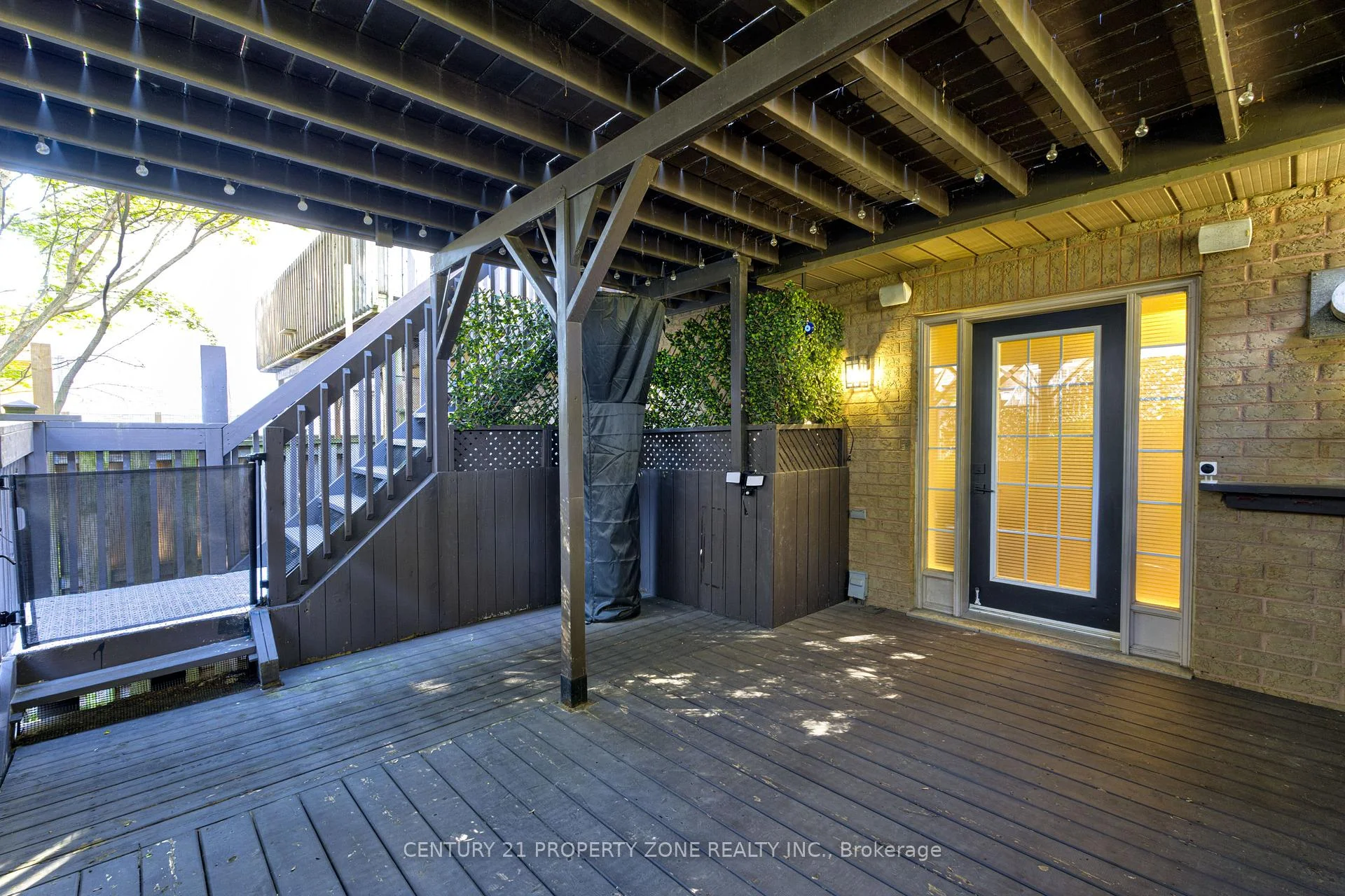 Photo 7 of 89 Milton Street, Etobicoke, Mimico — HOMEH