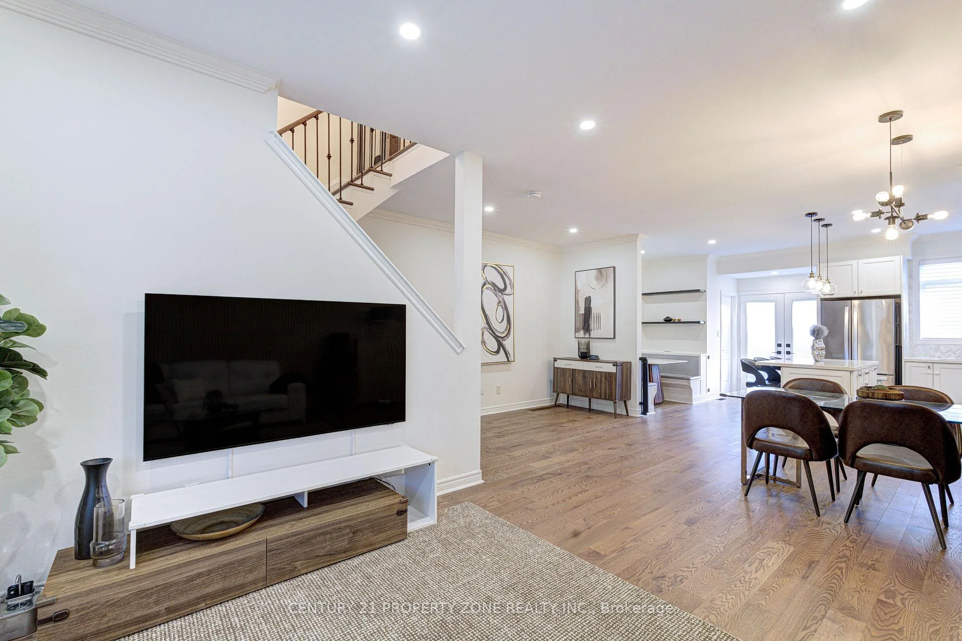 Photo 15 of 89 Milton Street, Etobicoke, Mimico — HOMEH