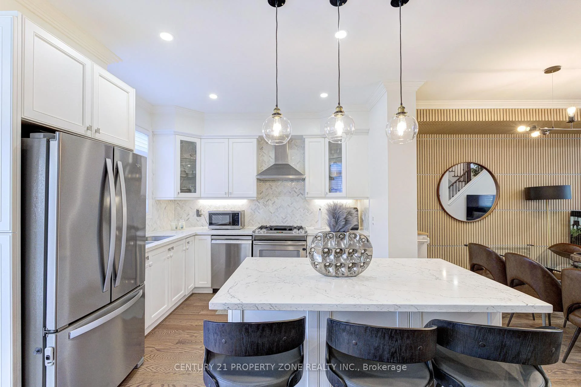Photo 22 of 89 Milton Street, Etobicoke, Mimico — HOMEH