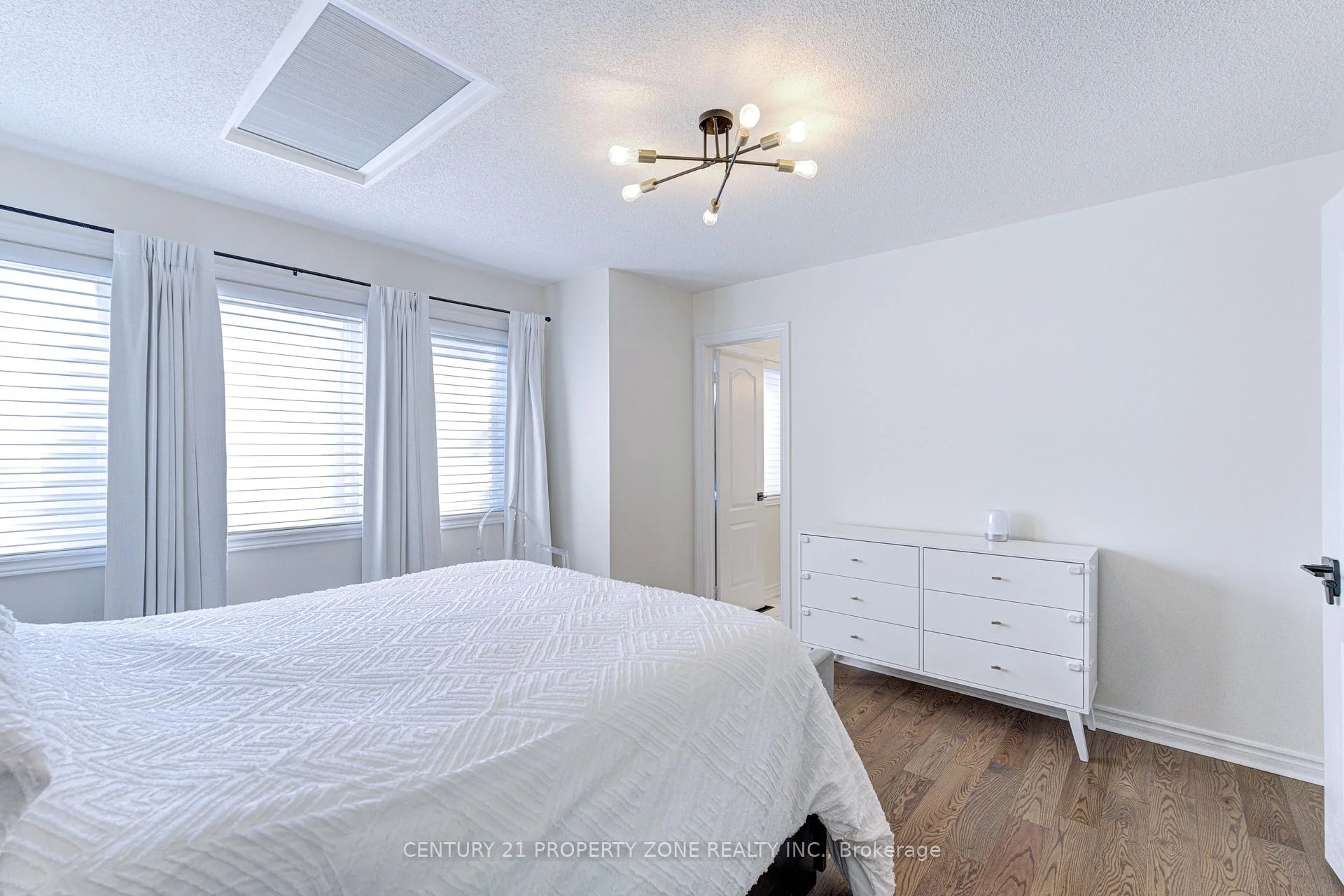 Photo 31 of 89 Milton Street, Etobicoke, Mimico — HOMEH