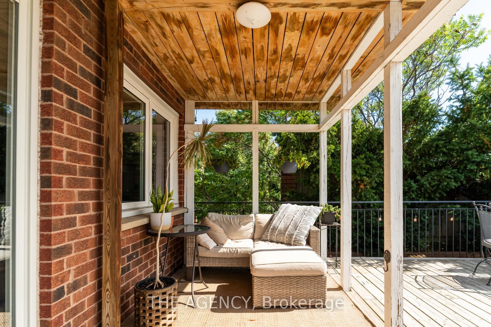 Photo 20 of 26 Harbour Drive, Hamilton, Lakeshore — HOMEH
