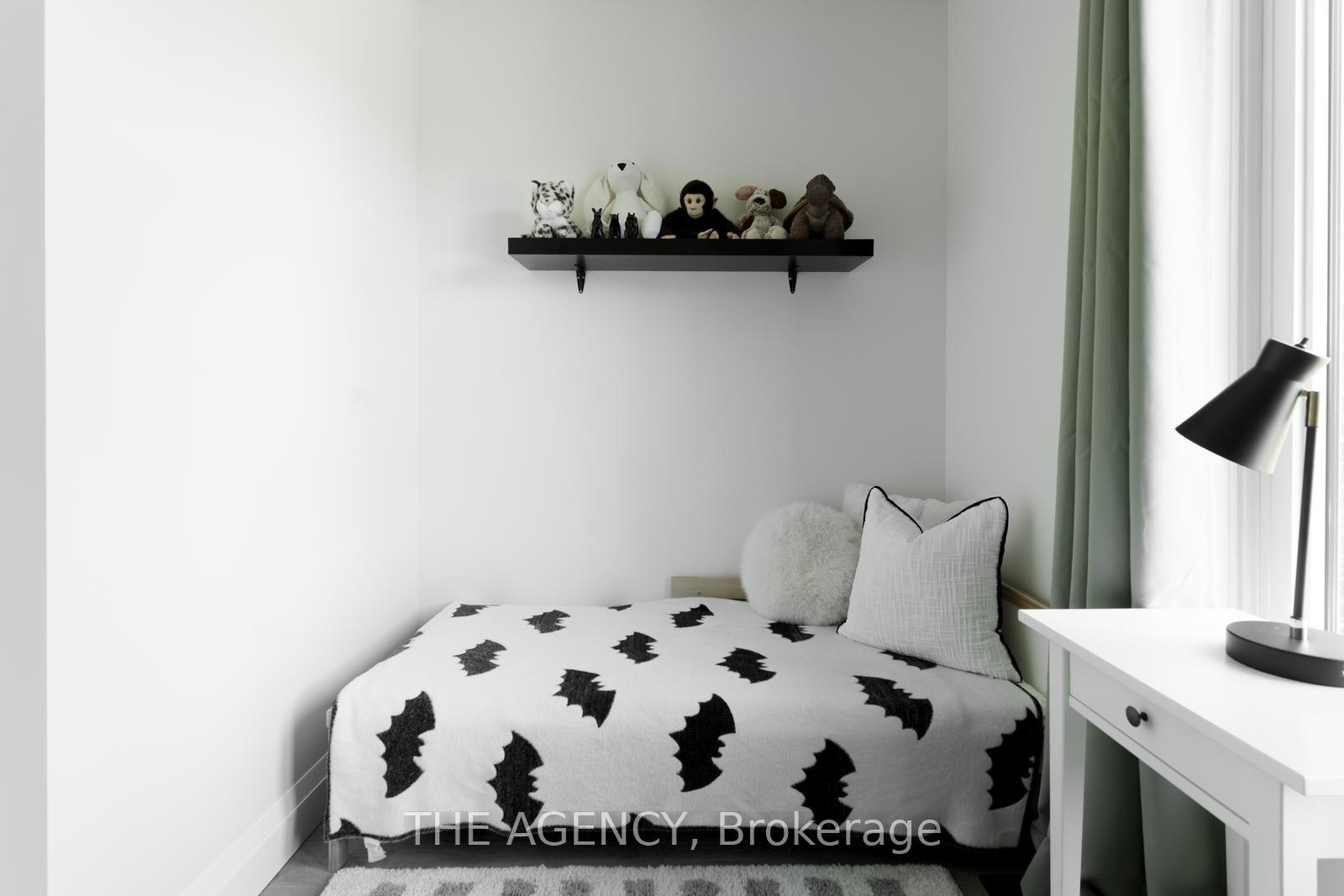Photo 38 of 26 Harbour Drive, Hamilton, Lakeshore — HOMEH