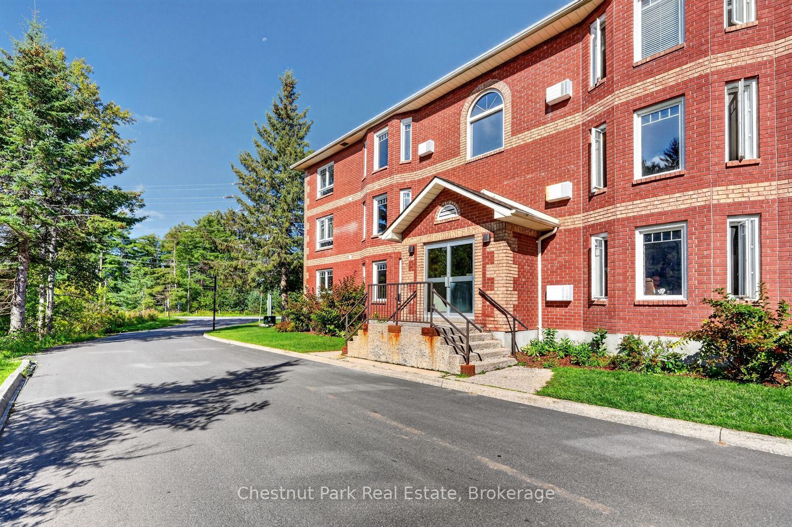 Photo 28 of Unit 302, 661 Cedar Lane, Bracebridge, Macaulay — HOMEH