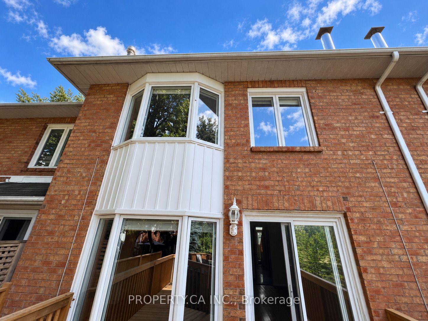Photo 44 of 32 Brownstone Circle, Vaughan, Crestwood-Springfarm-Yorkhill — HOMEH