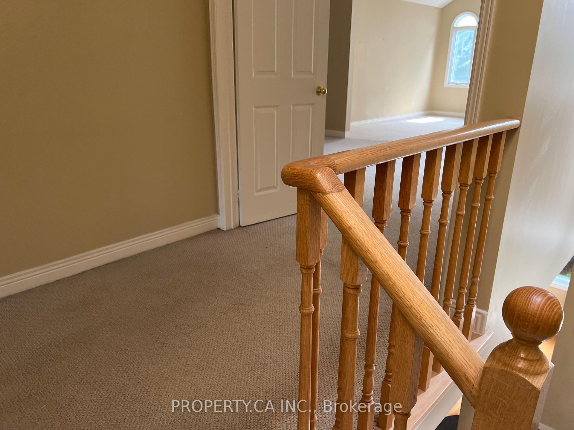 Photo 58 of 32 Brownstone Circle, Vaughan, Crestwood-Springfarm-Yorkhill — HOMEH