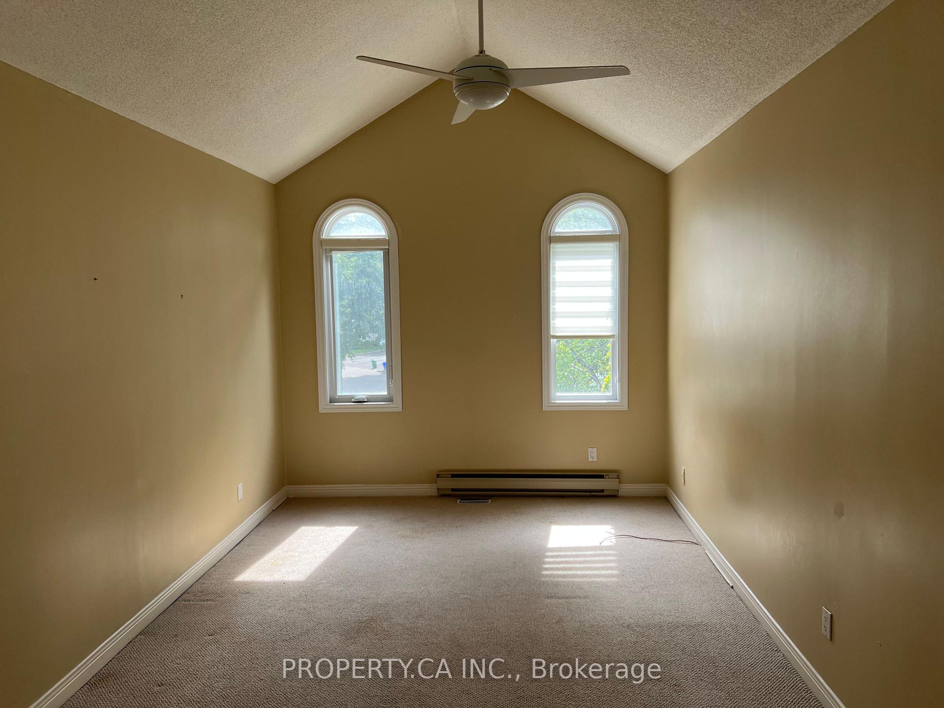 Photo 64 of 32 Brownstone Circle, Vaughan, Crestwood-Springfarm-Yorkhill — HOMEH