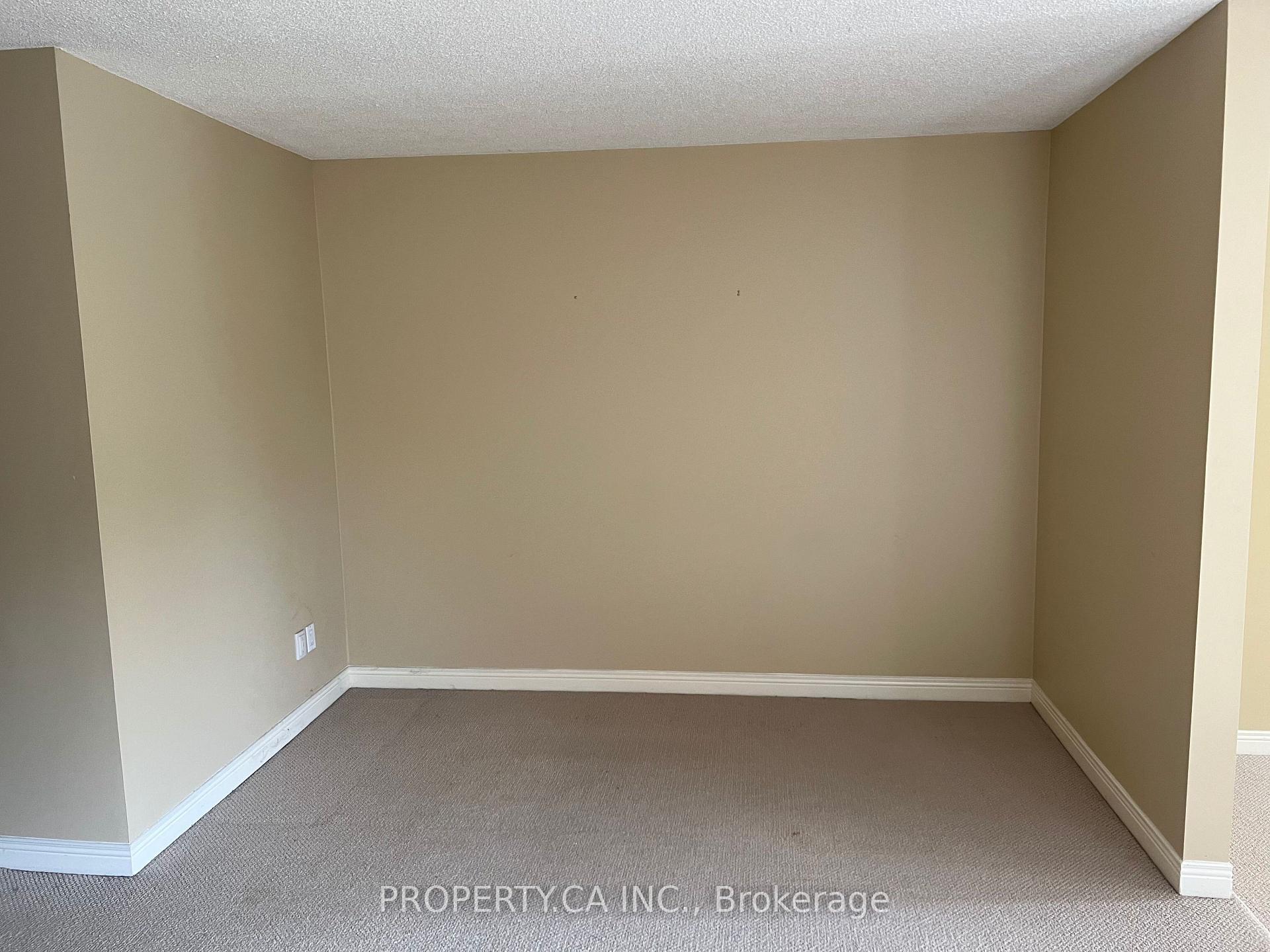 Photo 66 of 32 Brownstone Circle, Vaughan, Crestwood-Springfarm-Yorkhill — HOMEH