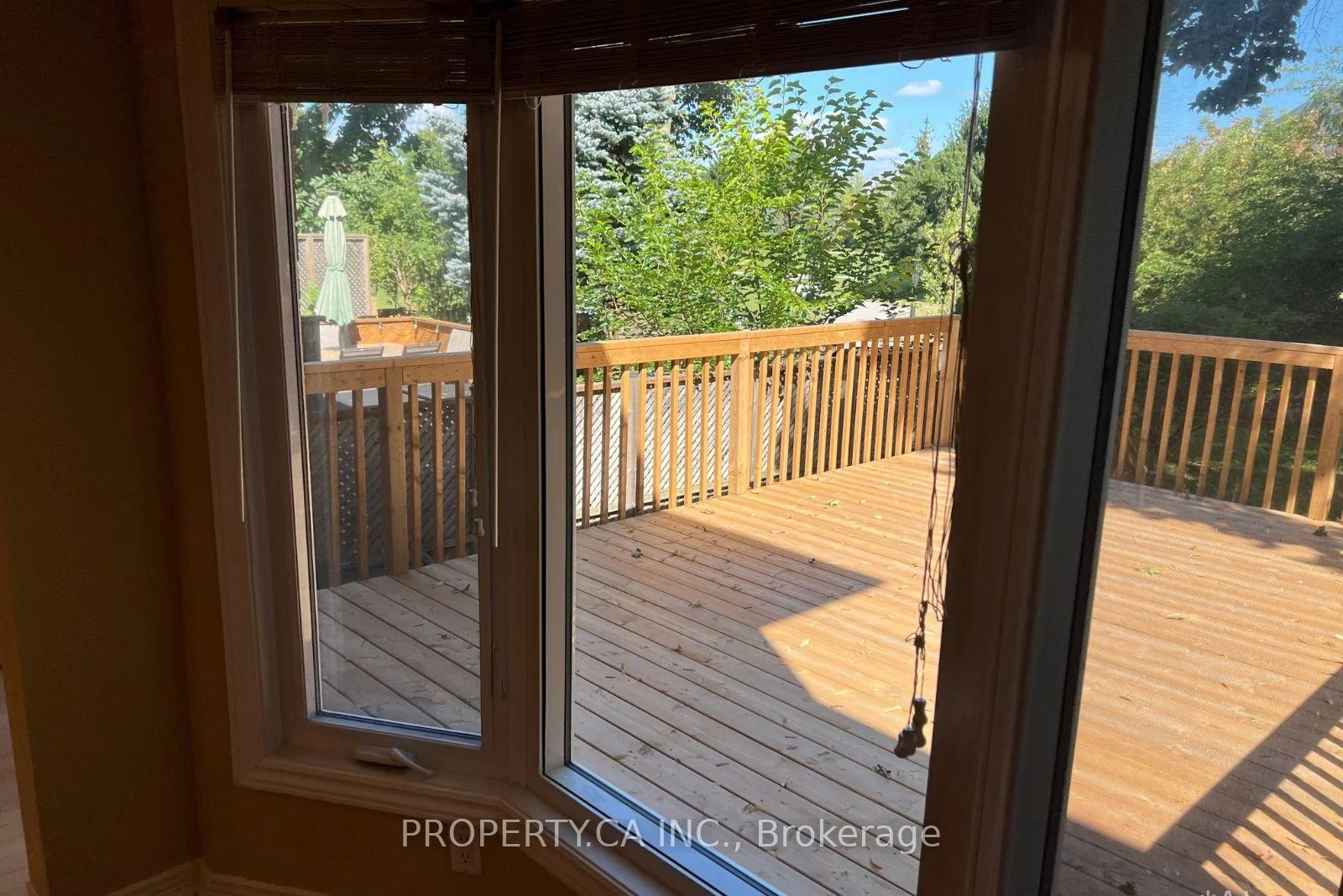 Photo 31 of 32 Brownstone Circle, Vaughan, Crestwood-Springfarm-Yorkhill — HOMEH