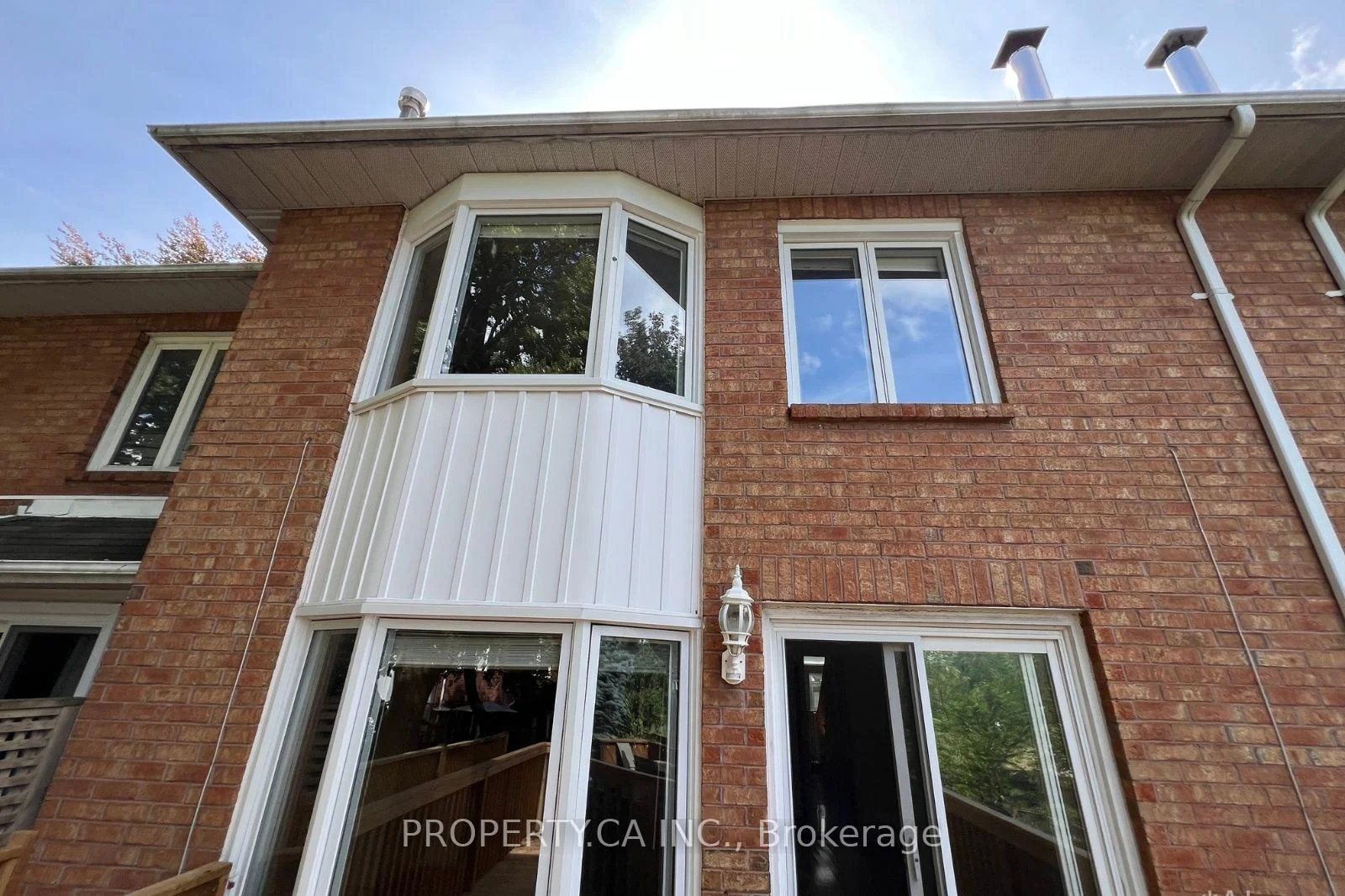 Photo 47 of 32 Brownstone Circle, Vaughan, Crestwood-Springfarm-Yorkhill — HOMEH