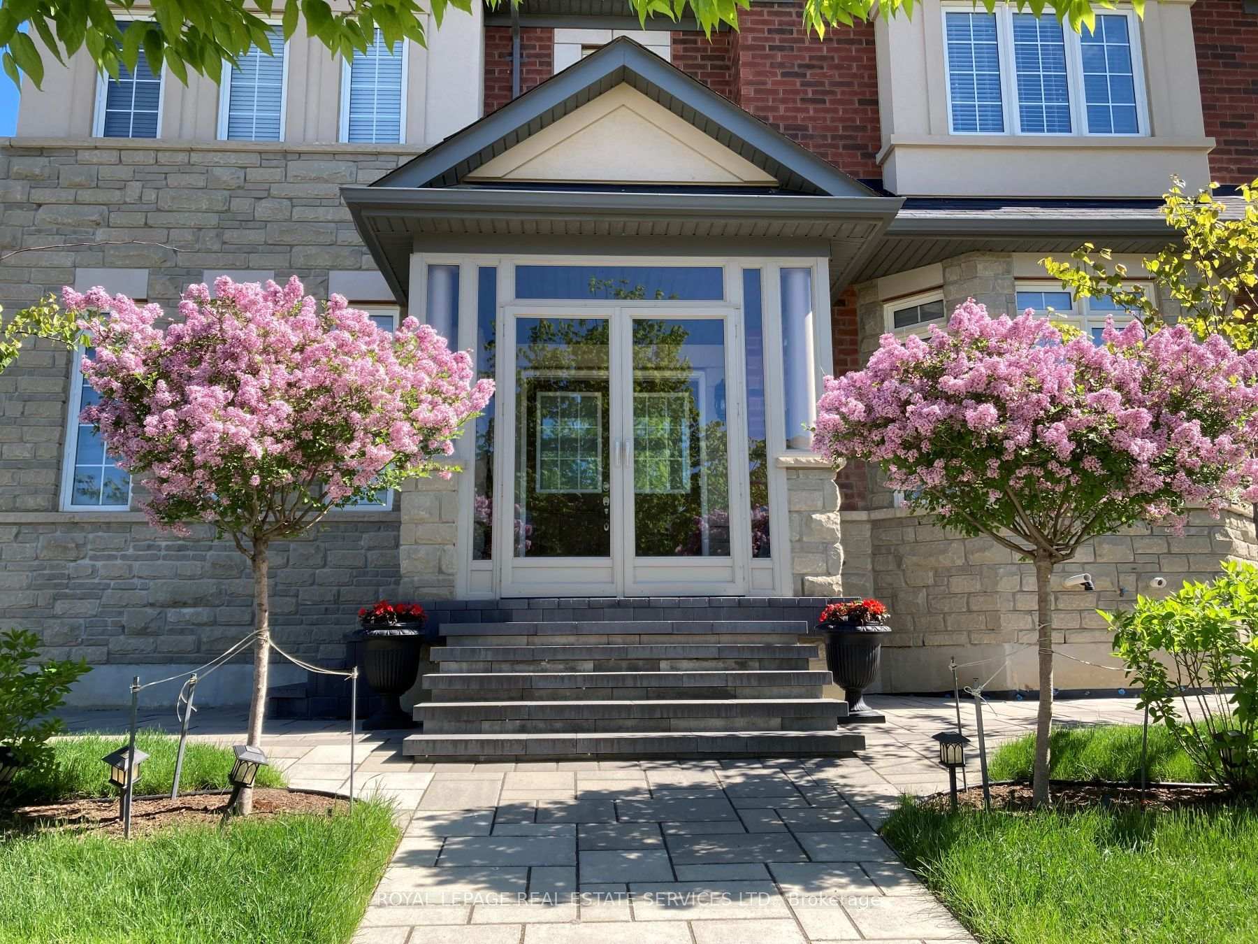 Photo 6 of 68 Hartwell Road, Halton Hills, Georgetown — HOMEH