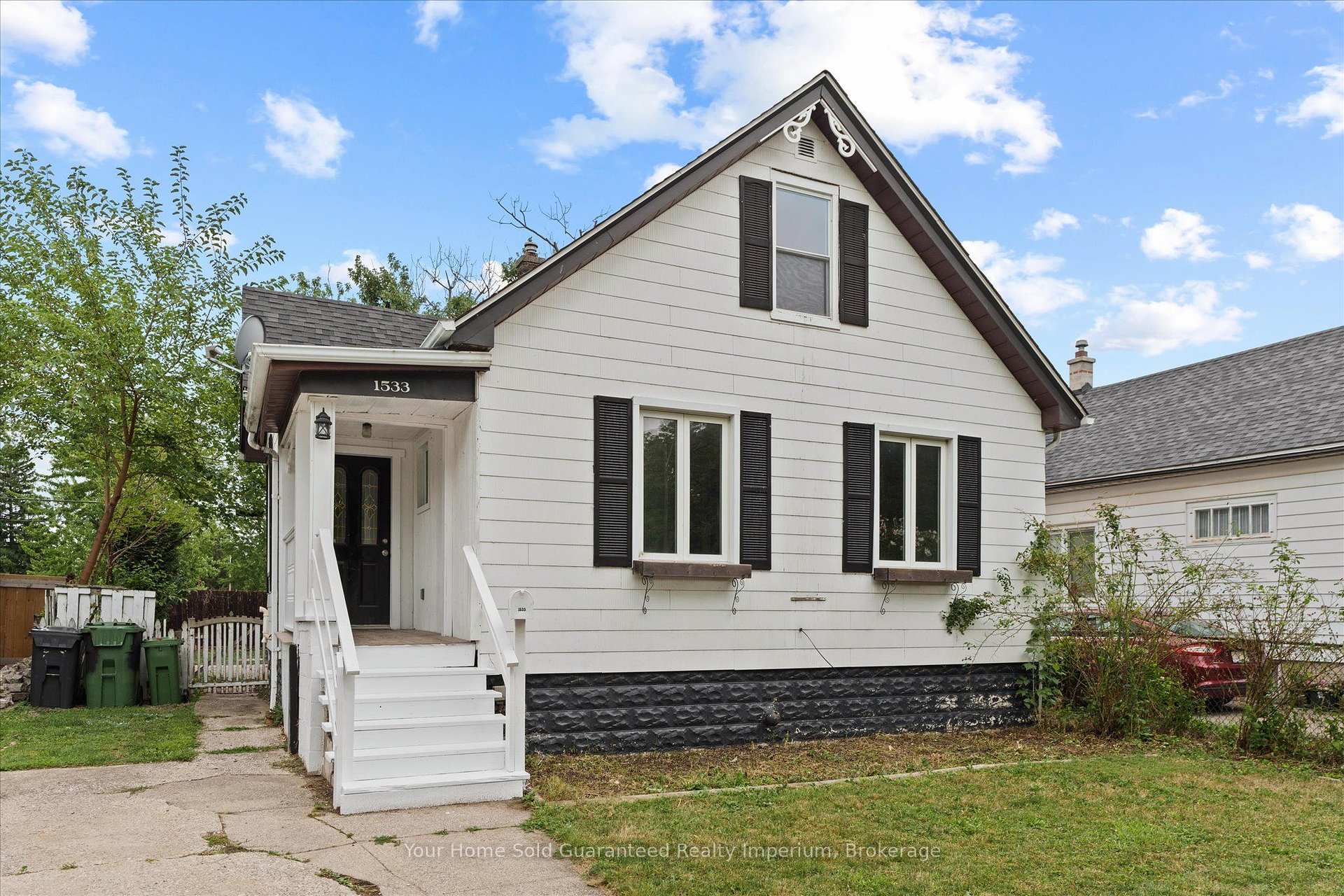 Photo of 1533 Alexis Road