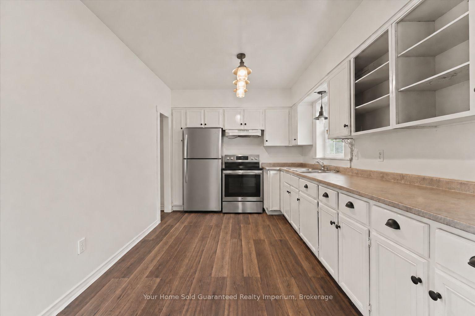 Photo 12 of 1533 Alexis Road, Windsor, East Windsor — HOMEH