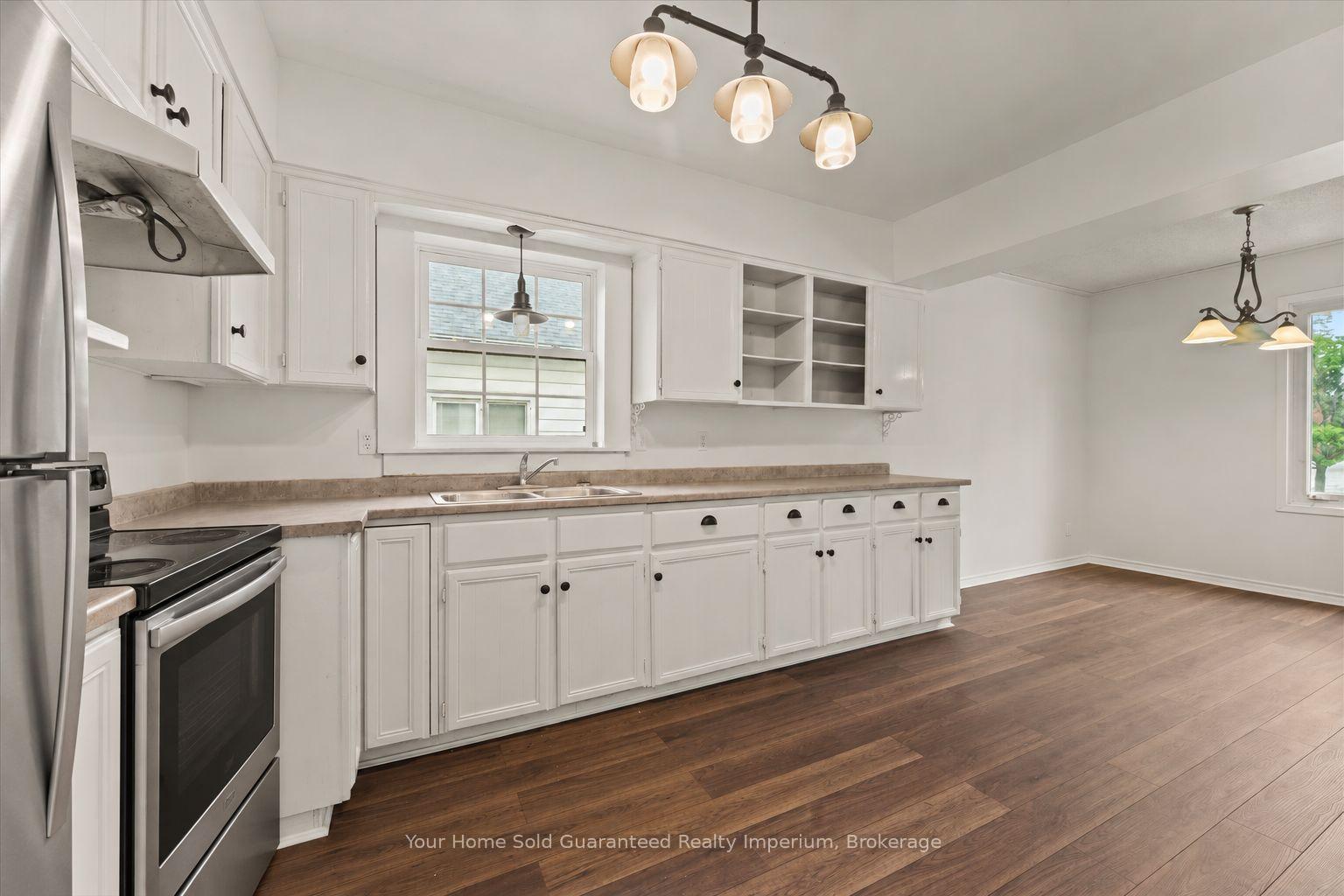 Photo 13 of 1533 Alexis Road, Windsor, East Windsor — HOMEH