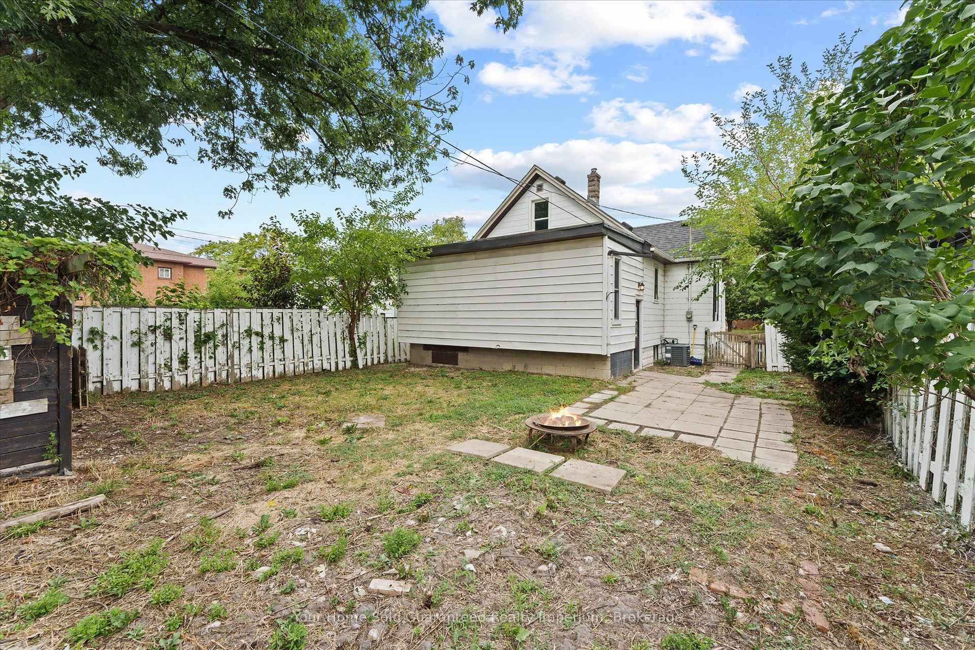 Photo 27 of 1533 Alexis Road, Windsor, East Windsor — HOMEH