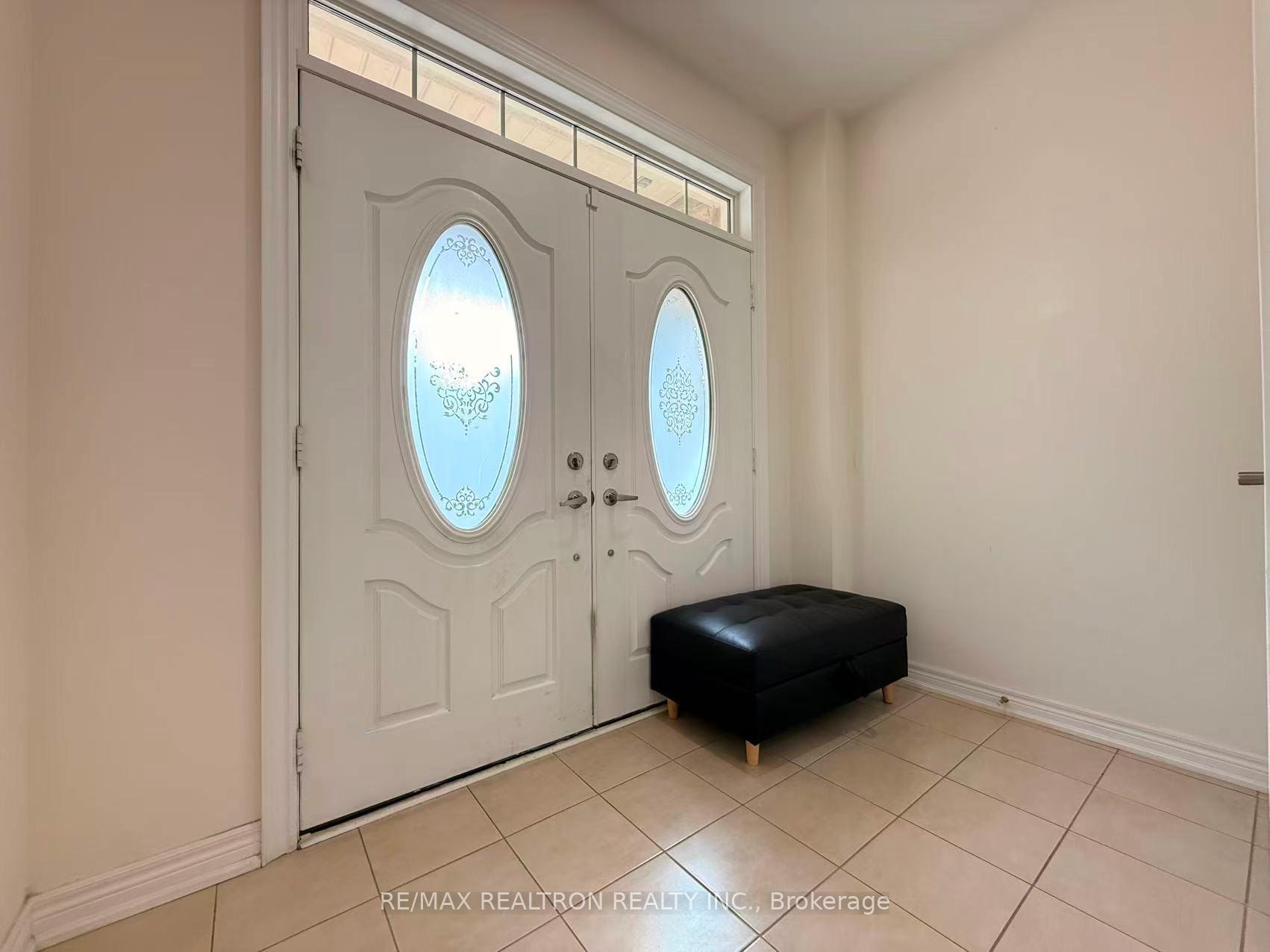 Photo 3 of 96 Ostrovsky Road, Vaughan, Vellore Village — HOMEH