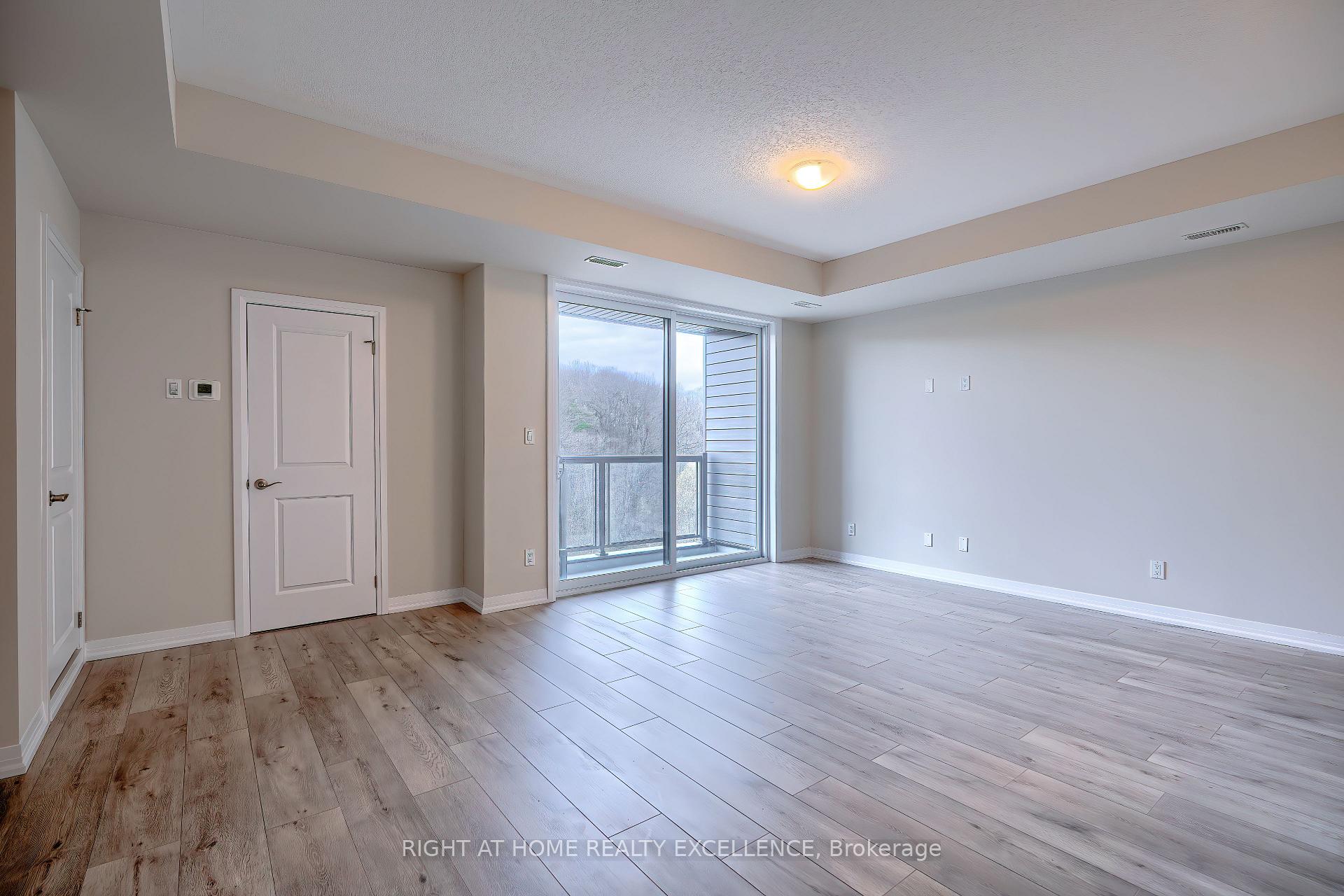 Photo 10 of Unit 28, 261 Woodbine Avenue, Kitchener, Huron Park — HOMEH
