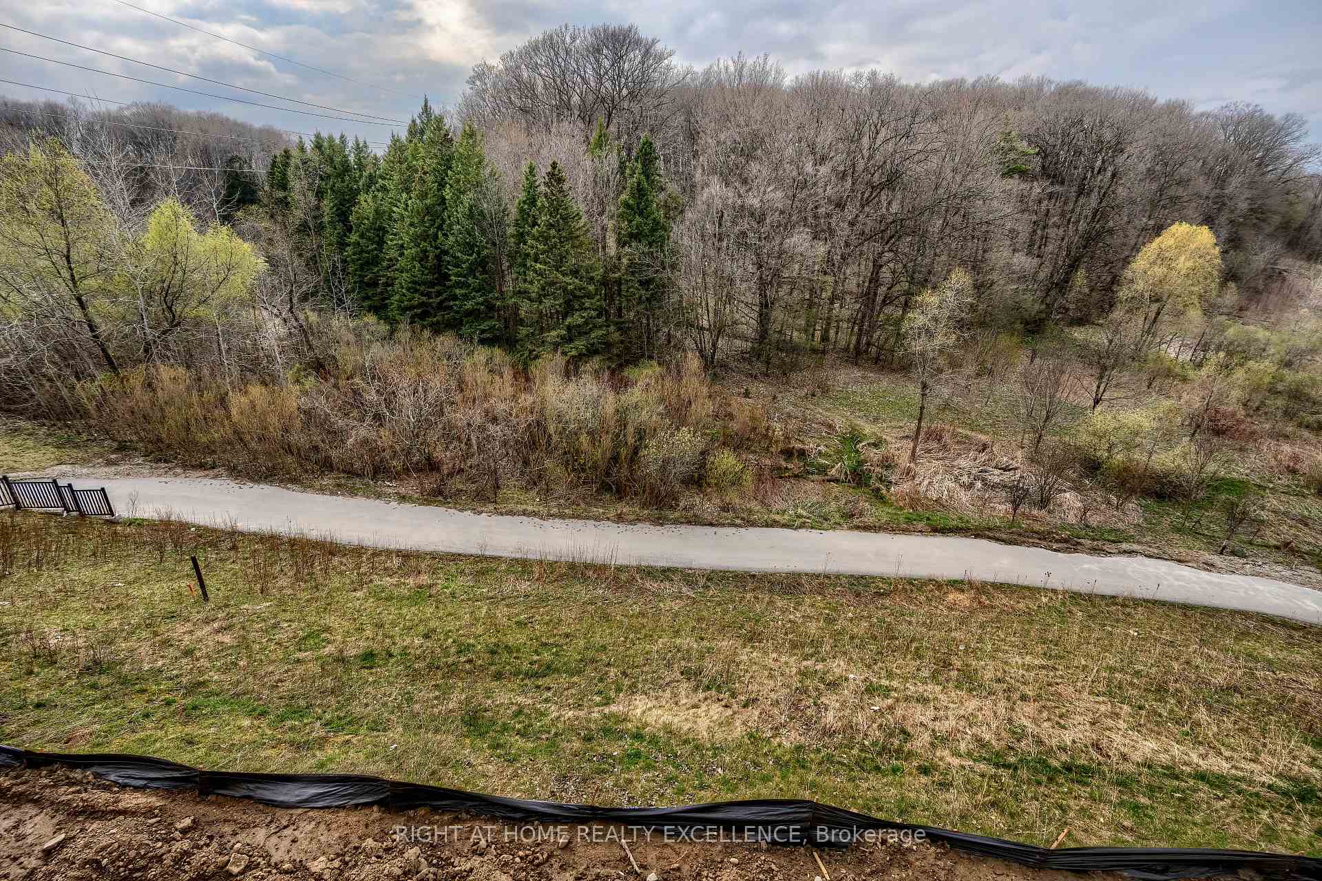 Photo 26 of Unit 28, 261 Woodbine Avenue, Kitchener, Huron Park — HOMEH