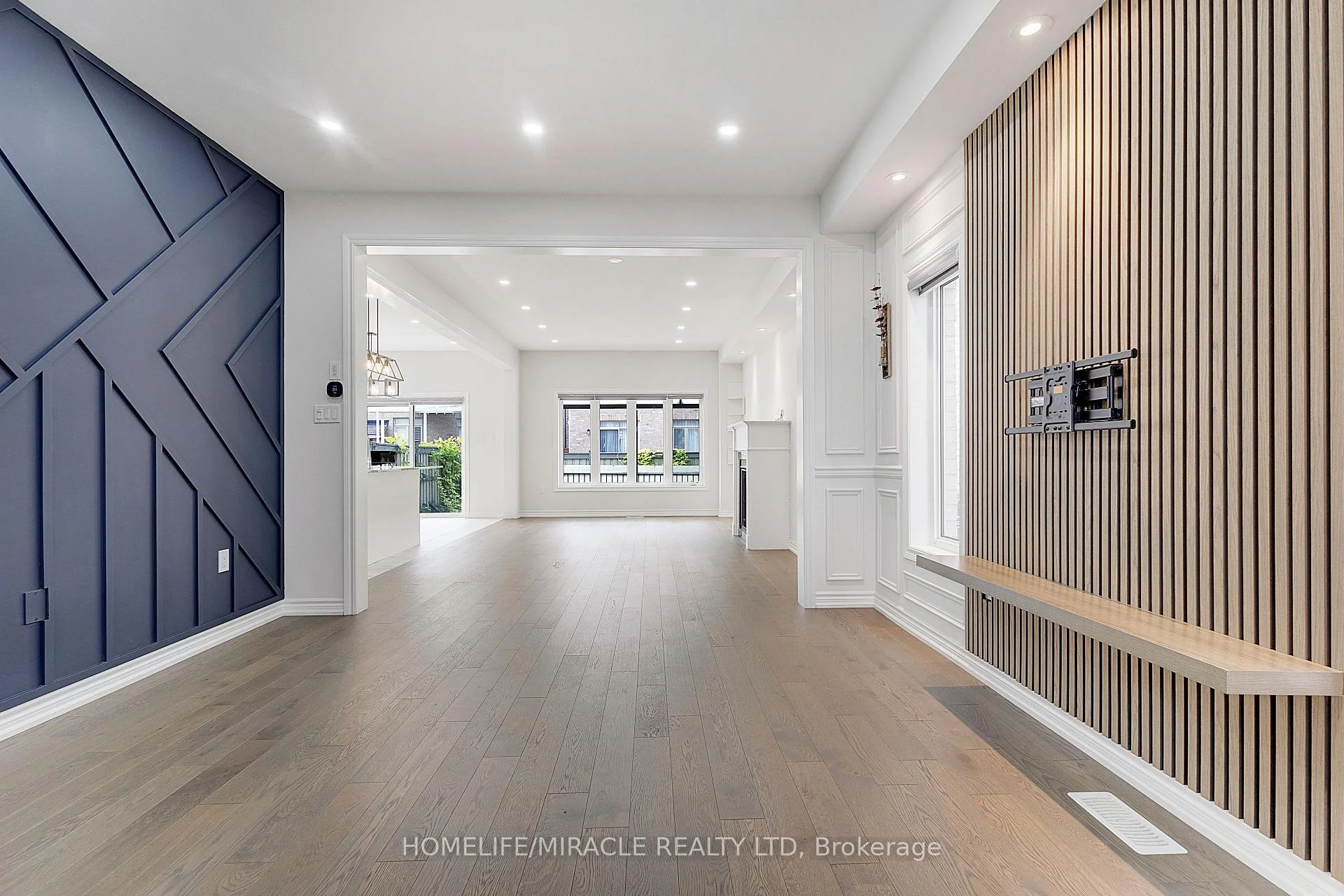 Photo 7 of Unit Upper, 106 Dolobram Trail, Brampton, Northwest Brampton — HOMEH