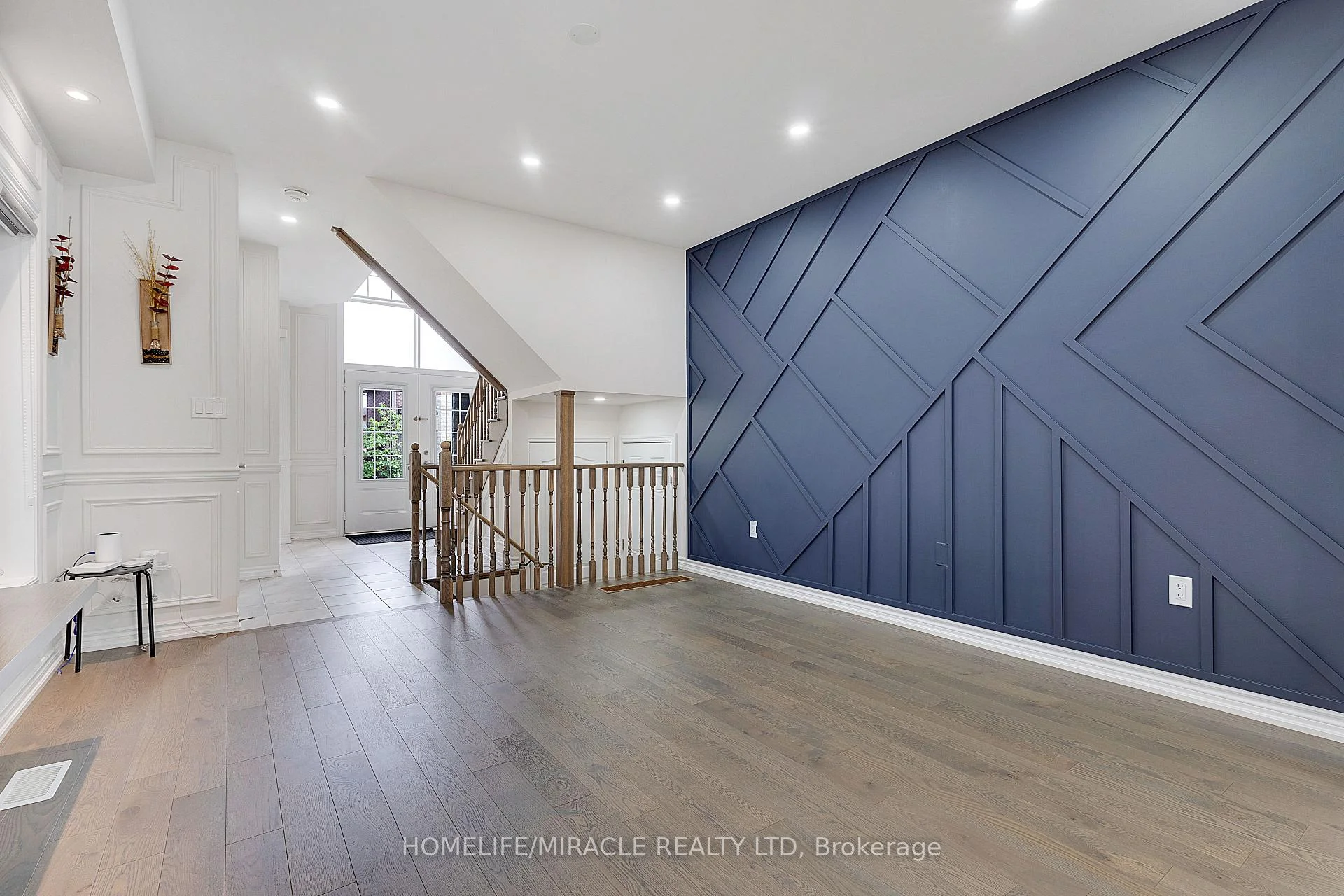 Photo 11 of Unit Upper, 106 Dolobram Trail, Brampton, Northwest Brampton — HOMEH