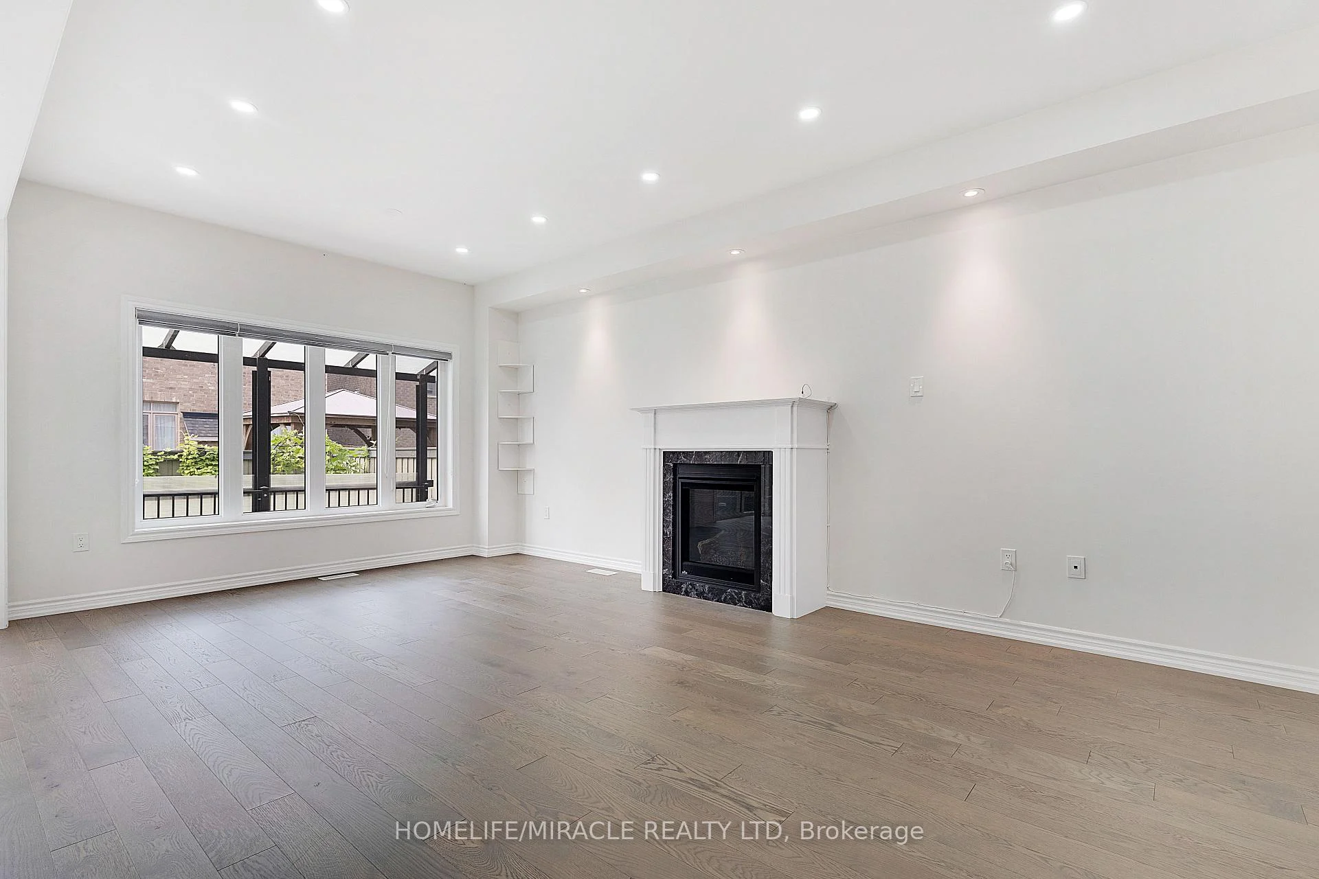 Photo 12 of Unit Upper, 106 Dolobram Trail, Brampton, Northwest Brampton — HOMEH