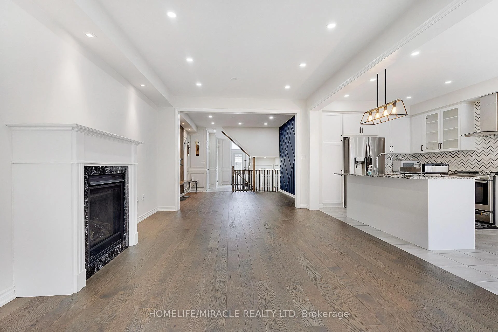 Photo 14 of Unit Upper, 106 Dolobram Trail, Brampton, Northwest Brampton — HOMEH