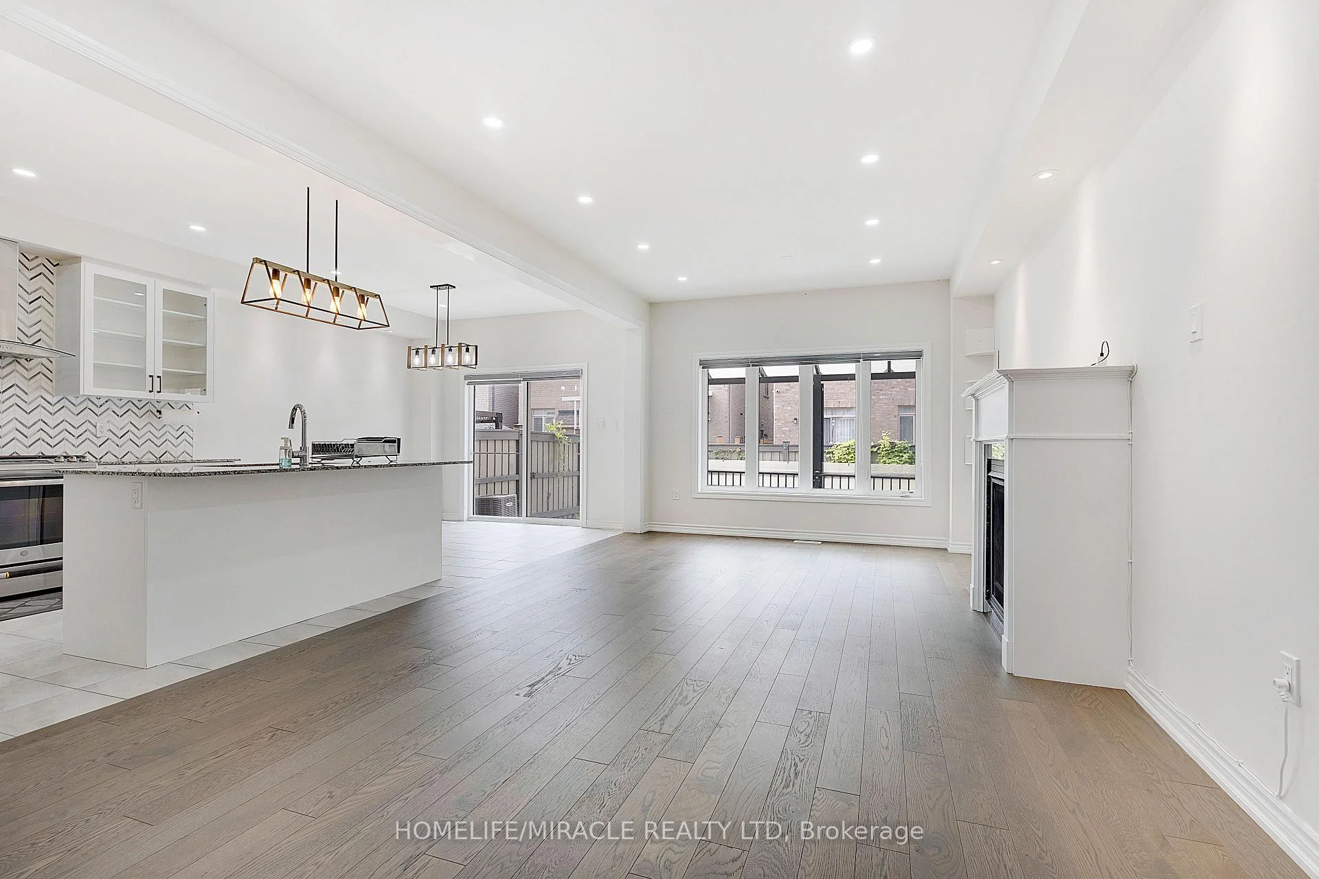 Photo 18 of Unit Upper, 106 Dolobram Trail, Brampton, Northwest Brampton — HOMEH