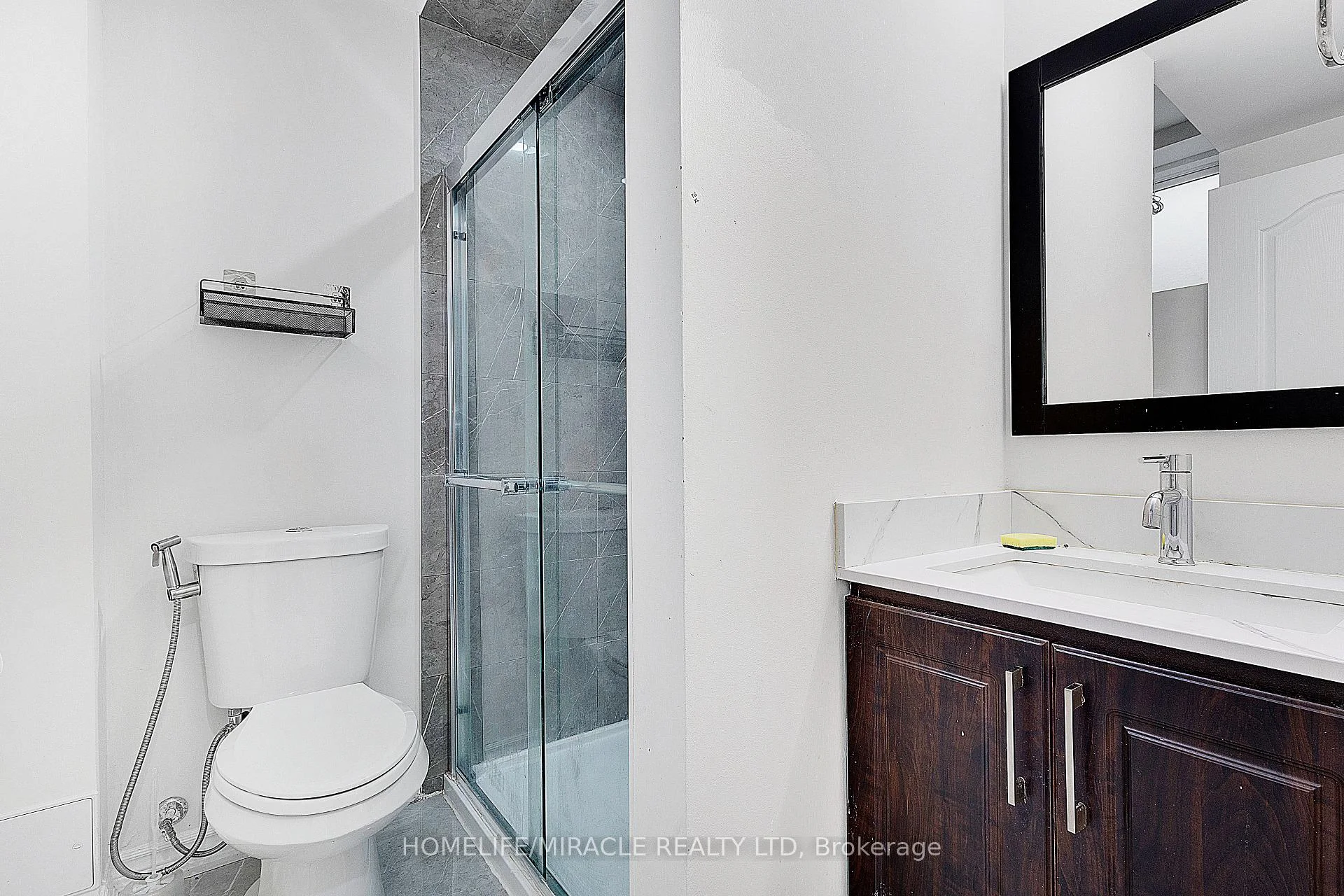 Photo 35 of Unit Upper, 106 Dolobram Trail, Brampton, Northwest Brampton — HOMEH