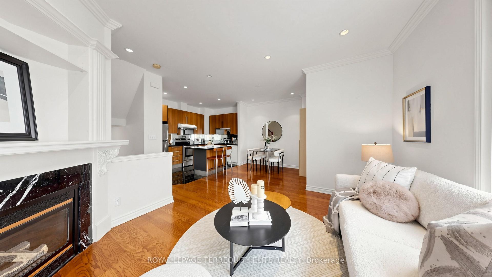 Photo 12 of Unit 412, 11 Everson Drive, North York, Willowdale East — HOMEH