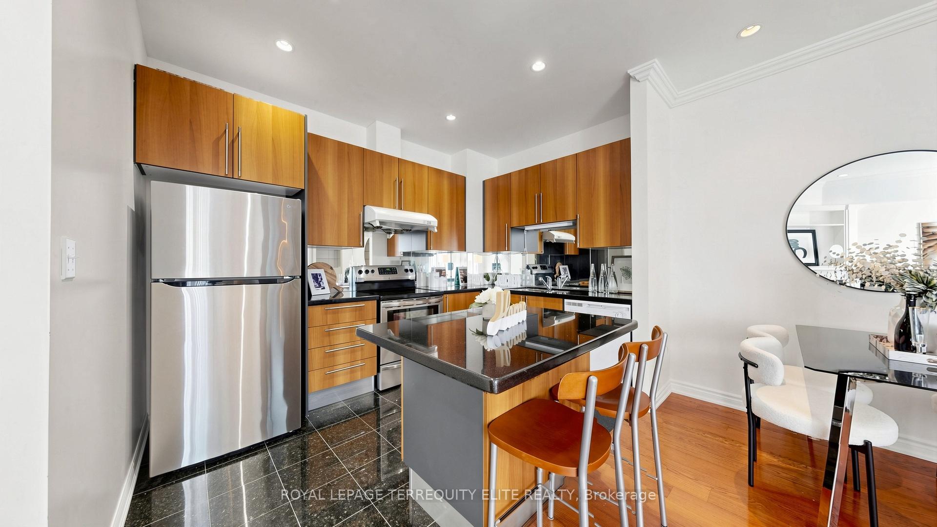Photo 13 of Unit 412, 11 Everson Drive, North York, Willowdale East — HOMEH