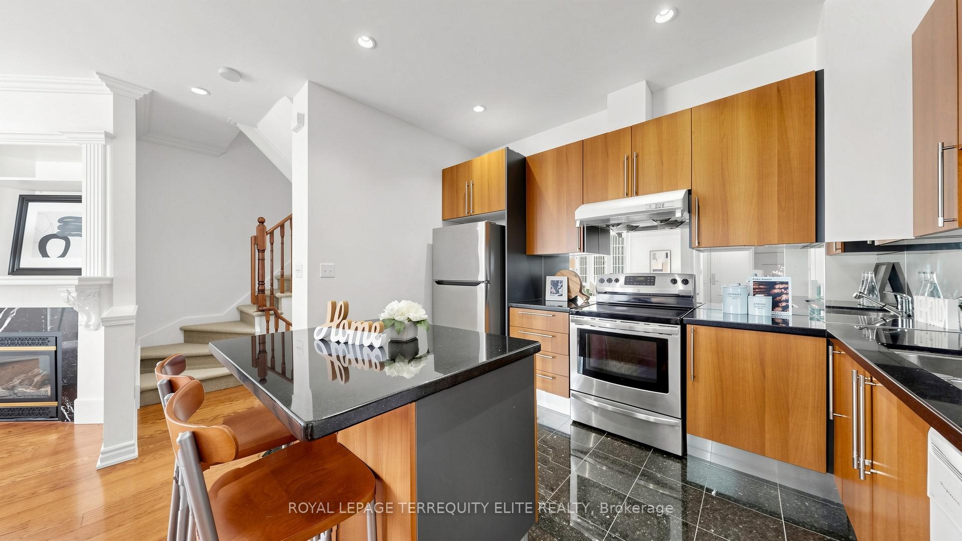 Photo 14 of Unit 412, 11 Everson Drive, North York, Willowdale East — HOMEH
