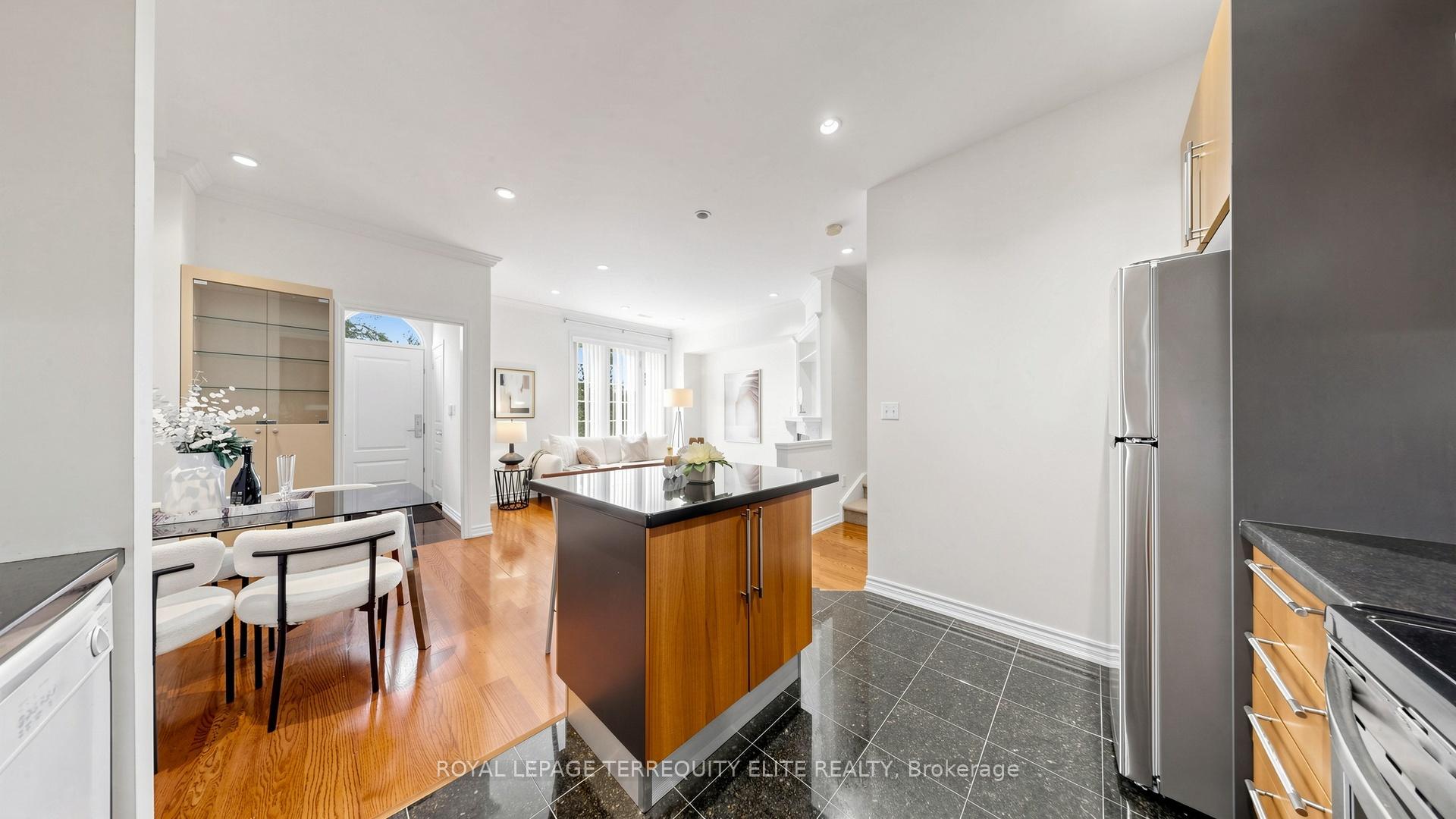 Photo 15 of Unit 412, 11 Everson Drive, North York, Willowdale East — HOMEH