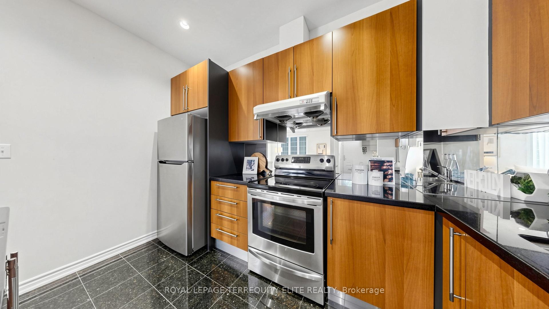 Photo 17 of Unit 412, 11 Everson Drive, North York, Willowdale East — HOMEH