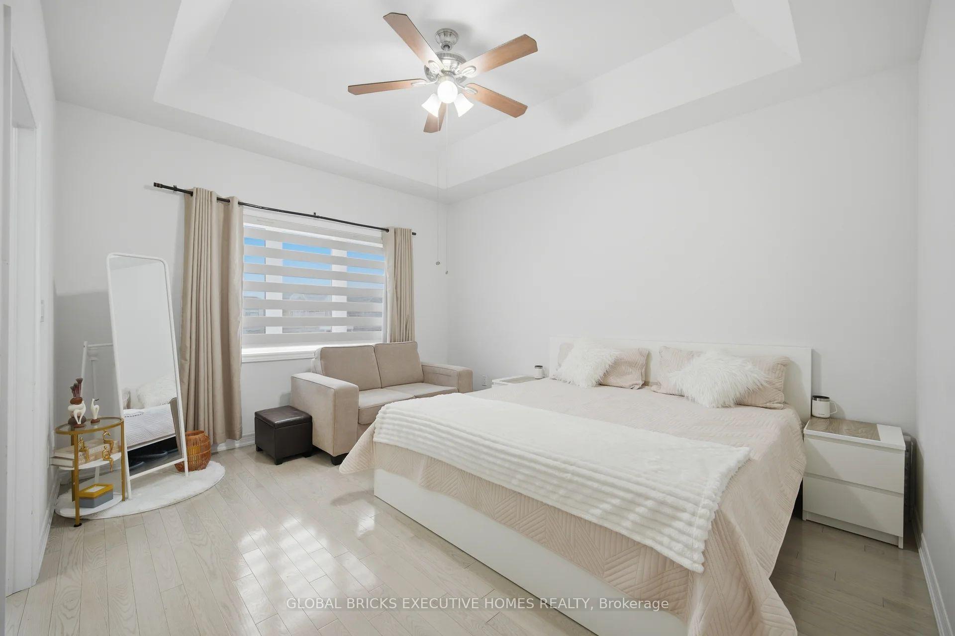 Photo 24 of 549 Barons Street, Vaughan, Kleinburg — HOMEH