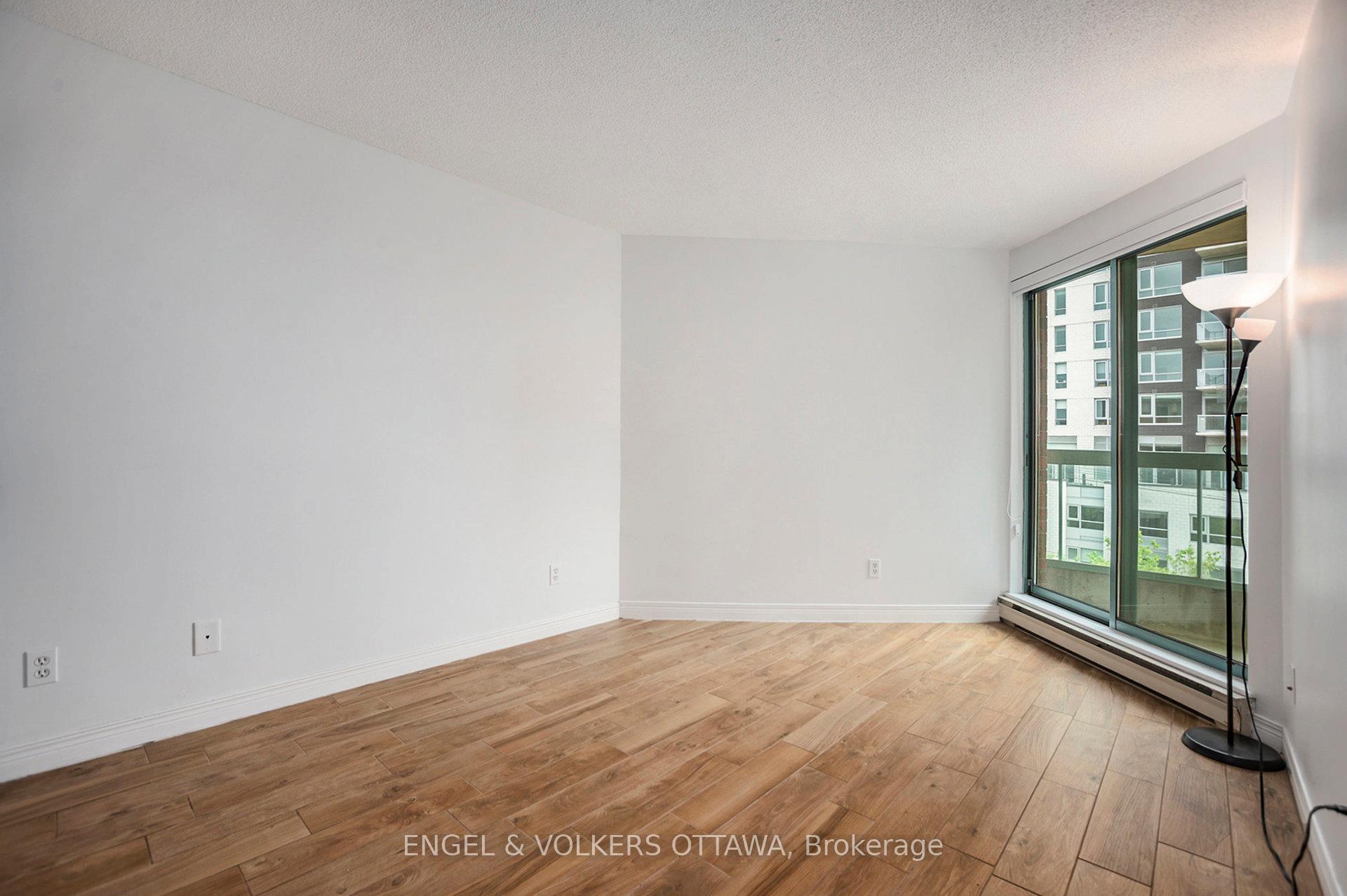 Photo 3 of Unit 507, 550 Cambridge Street S, Ottawa, West Centre Town — HOMEH