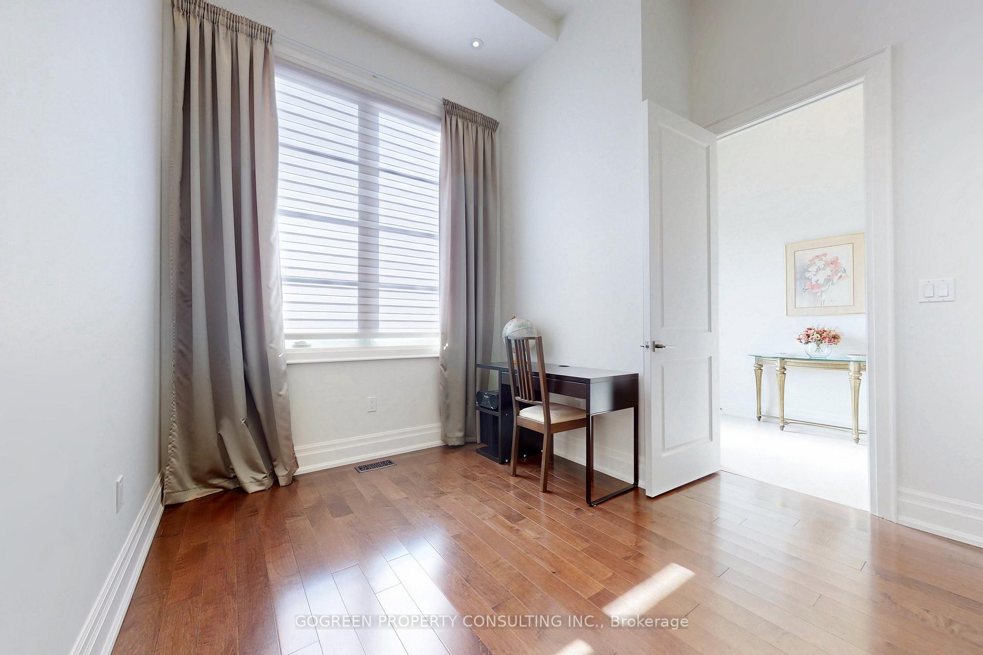 Photo 19 of 11 Elmview Avenue, North York, Willowdale West — HOMEH