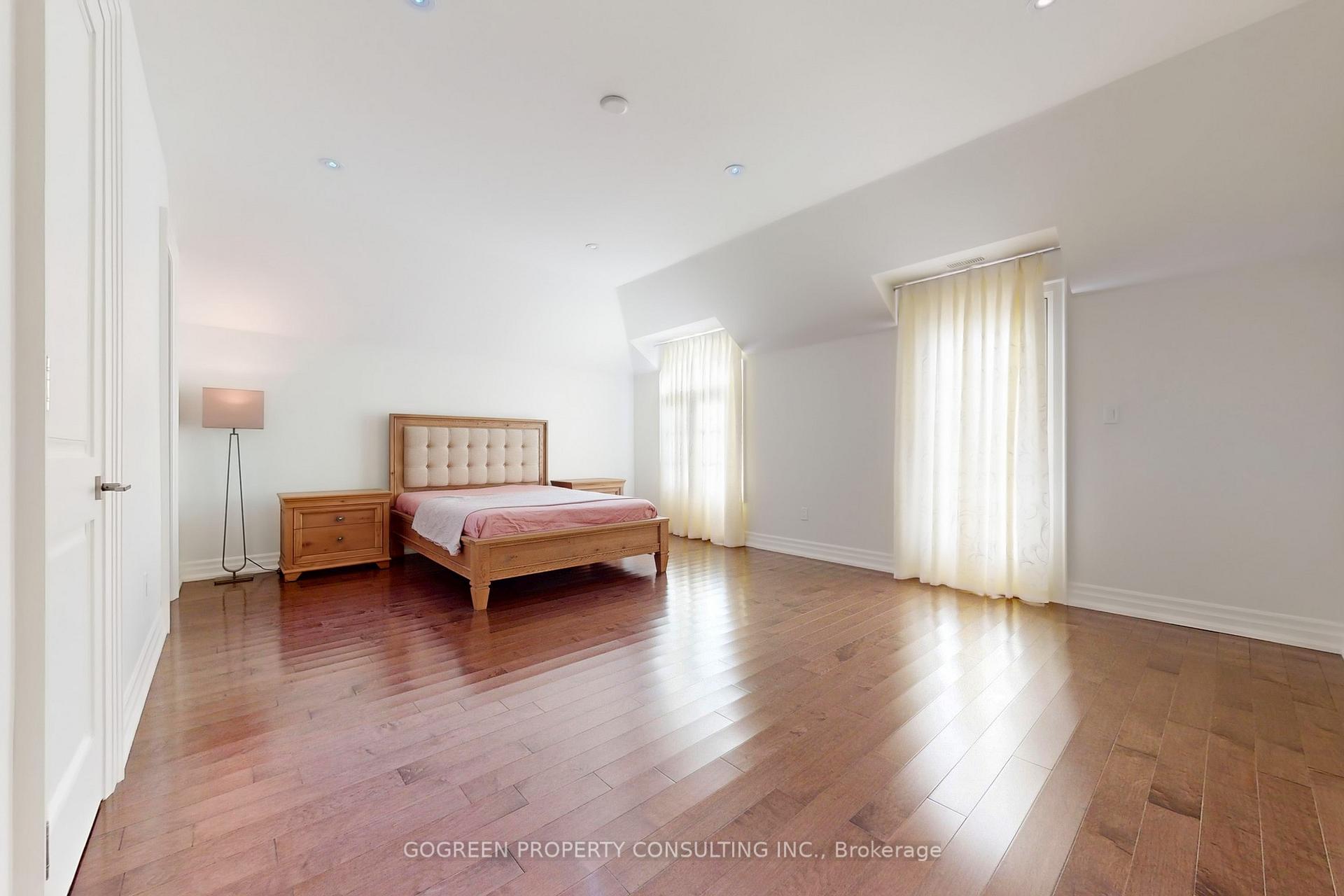 Photo 33 of 11 Elmview Avenue, North York, Willowdale West — HOMEH