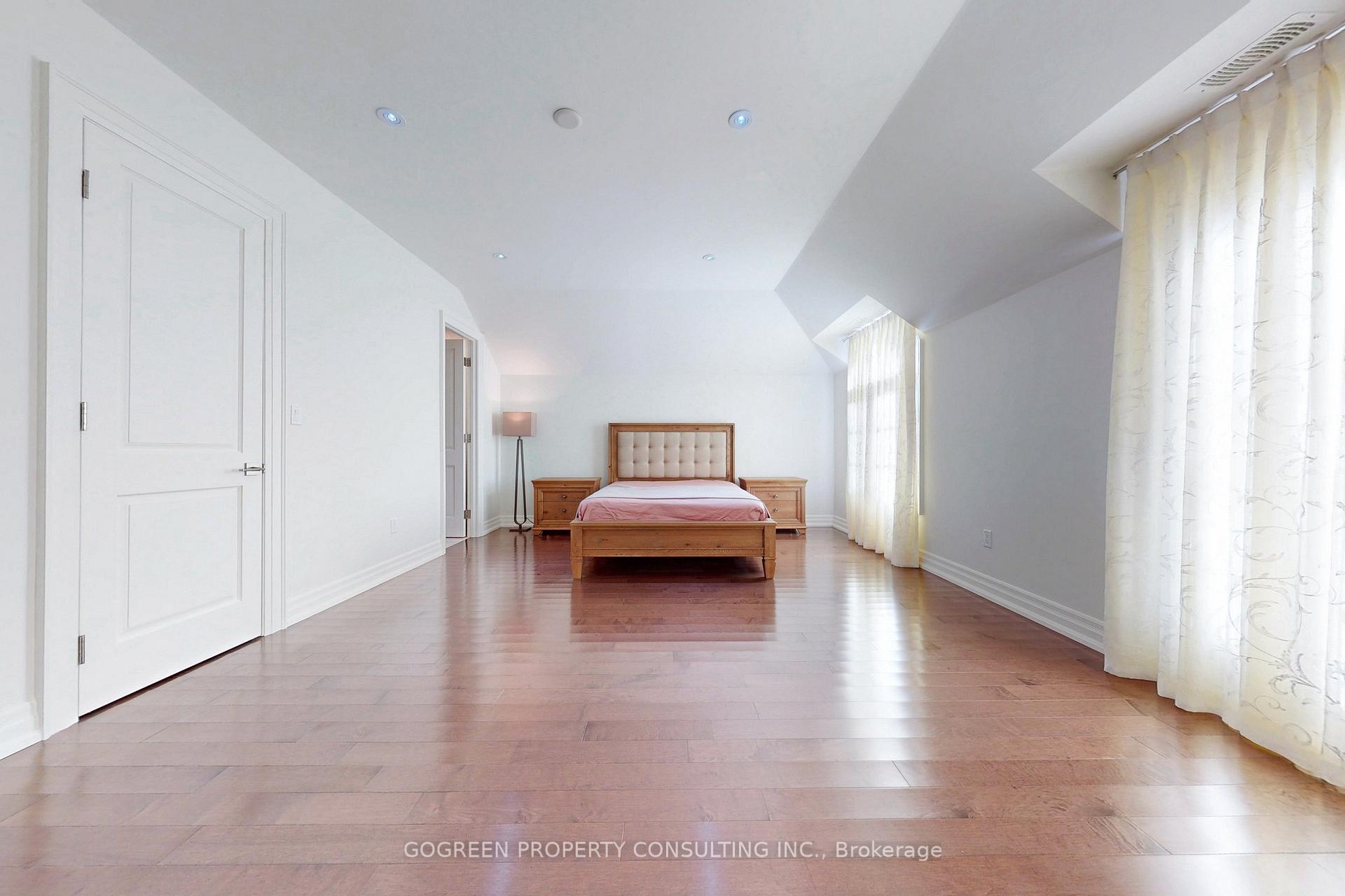 Photo 34 of 11 Elmview Avenue, North York, Willowdale West — HOMEH
