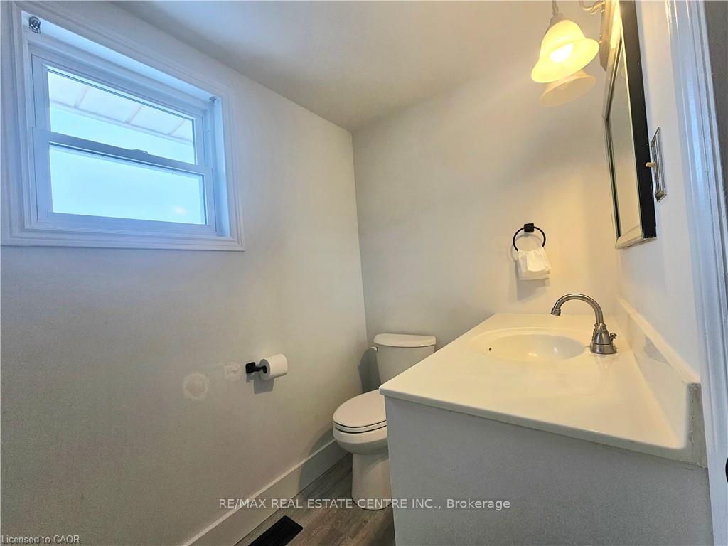 Photo 22 of 92 Copperfield Crescent, Chatham-Kent, Kent Bridge — HOMEH