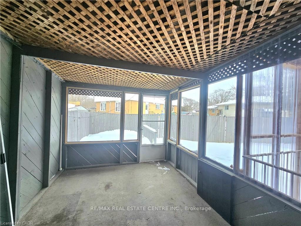 Photo 29 of 92 Copperfield Crescent, Chatham-Kent, Kent Bridge — HOMEH