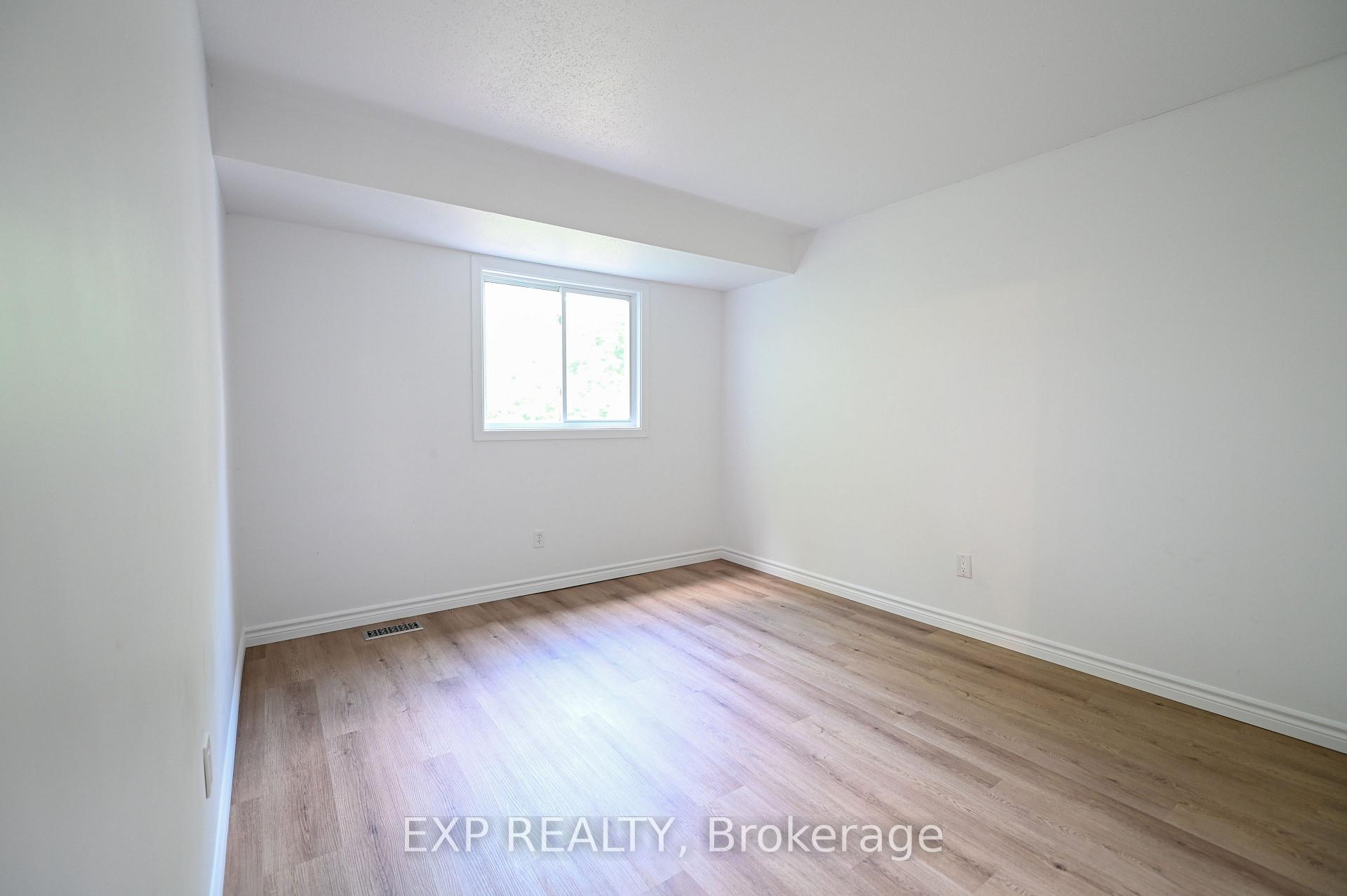 Photo 9 of Unit 42, 2697 Pimlico Crescent, Ottawa, Emerald Woods/Sawmill Creek — HOMEH