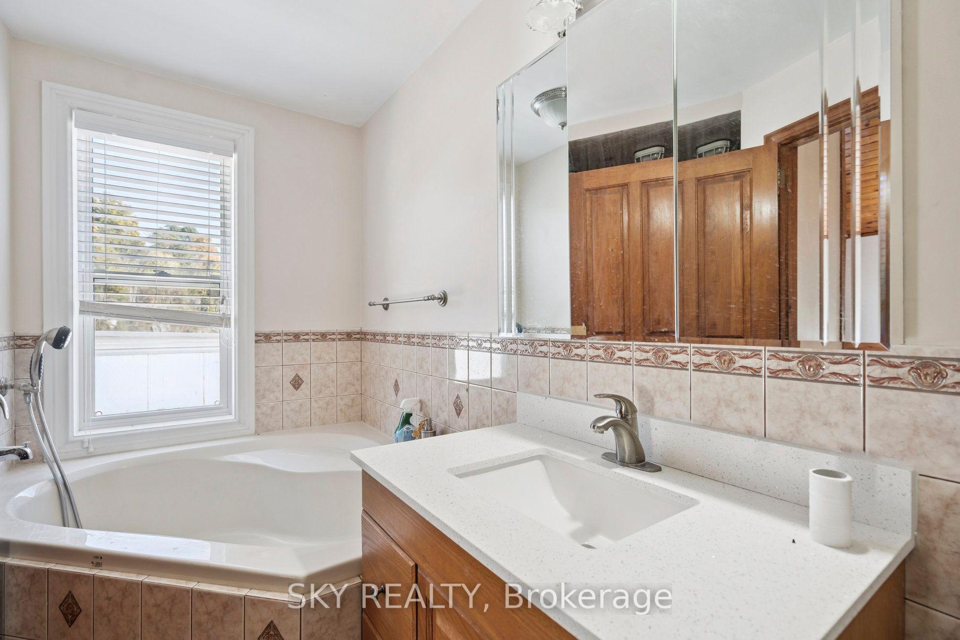 Photo 16 of 12475 5th Line, Halton Hills, Limehouse — HOMEH